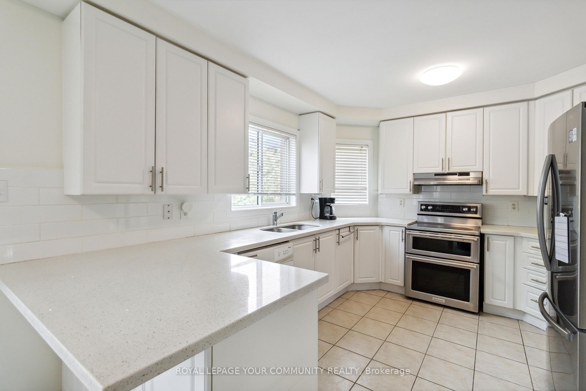 Photo 22 of 23 Hillpath Crescent, Brampton, Snelgrove — HOMEH