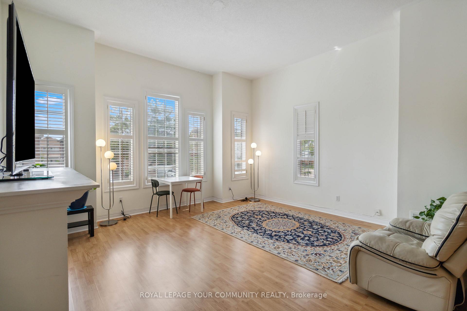 Photo 28 of 23 Hillpath Crescent, Brampton, Snelgrove — HOMEH