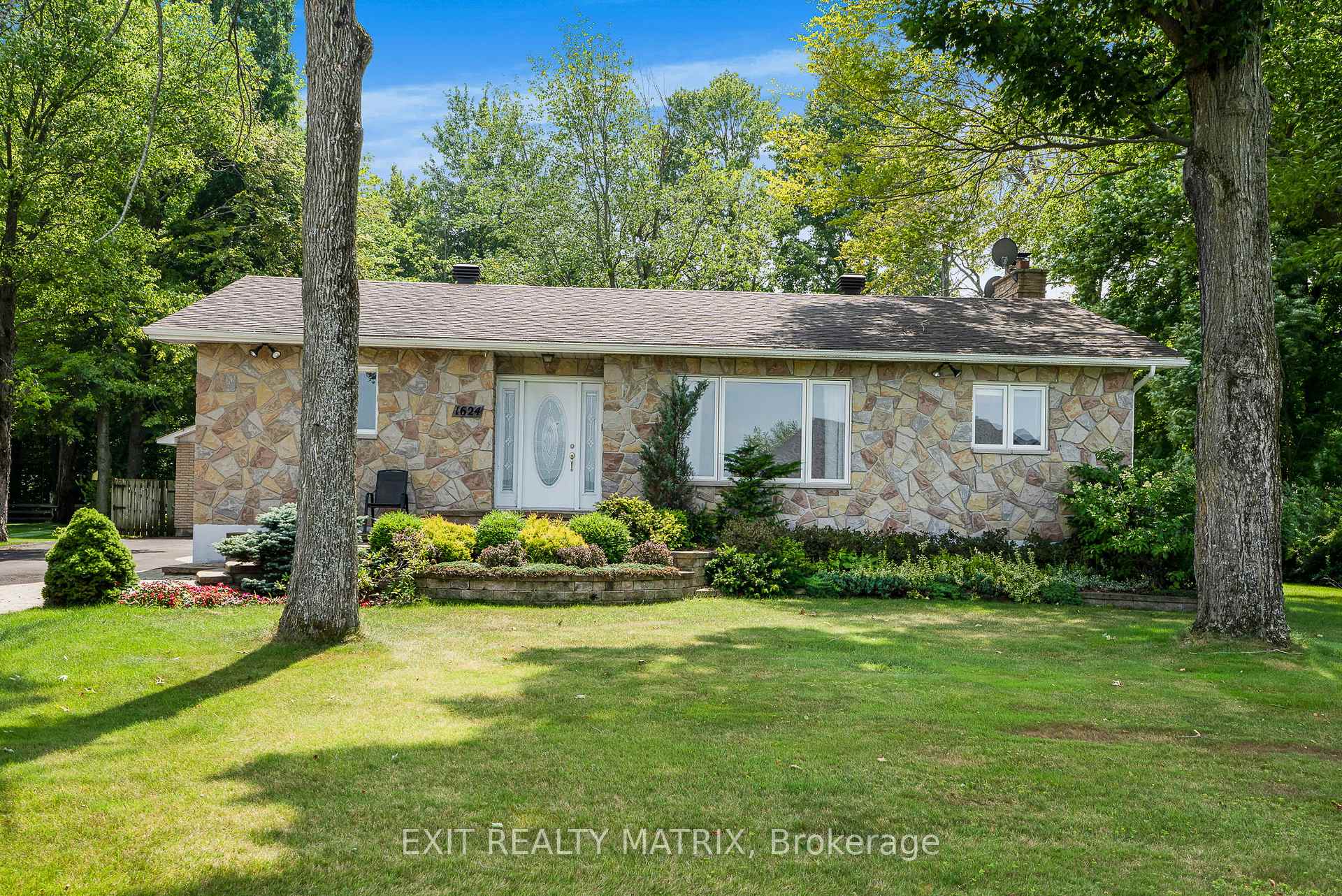 Photo 4 of 1624 Ste-Anne Road, Champlain, Champlain Twp — HOMEH