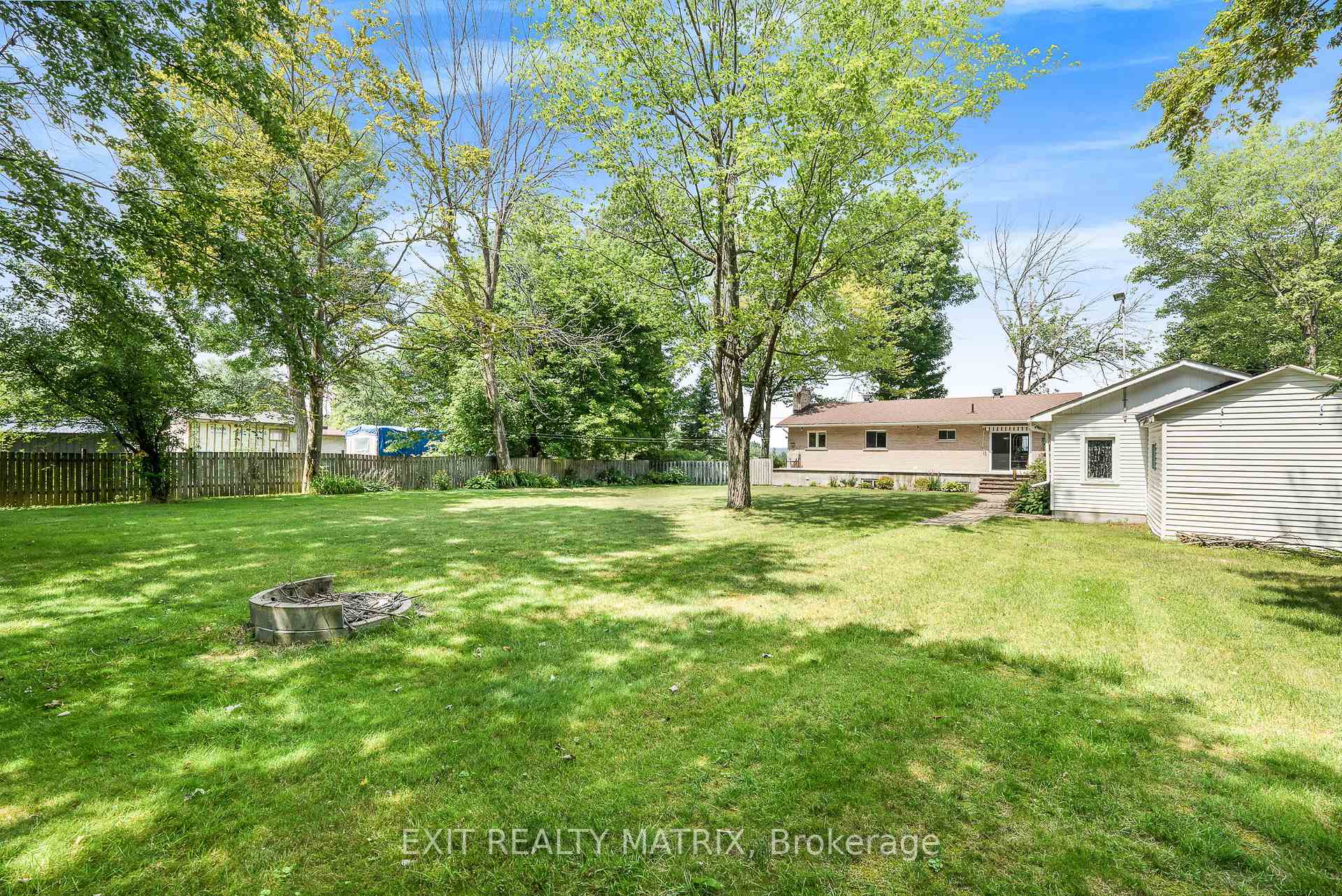 Photo 25 of 1624 Ste-Anne Road, Champlain, Champlain Twp — HOMEH
