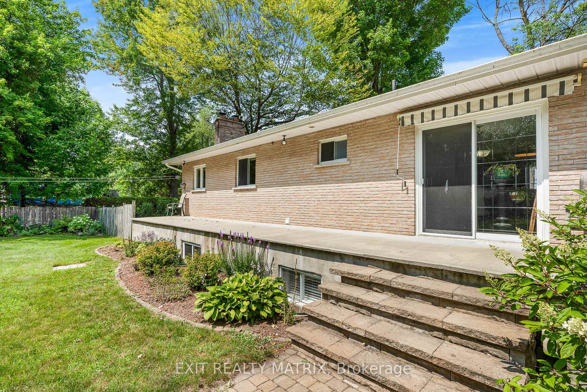 Photo 28 of 1624 Ste-Anne Road, Champlain, Champlain Twp — HOMEH