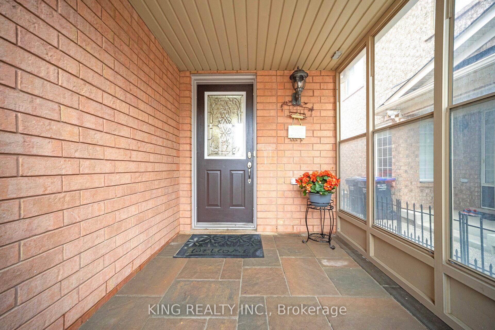 Photo 3 of 107 Herdwick Street, Brampton, Gore Industrial North — HOMEH