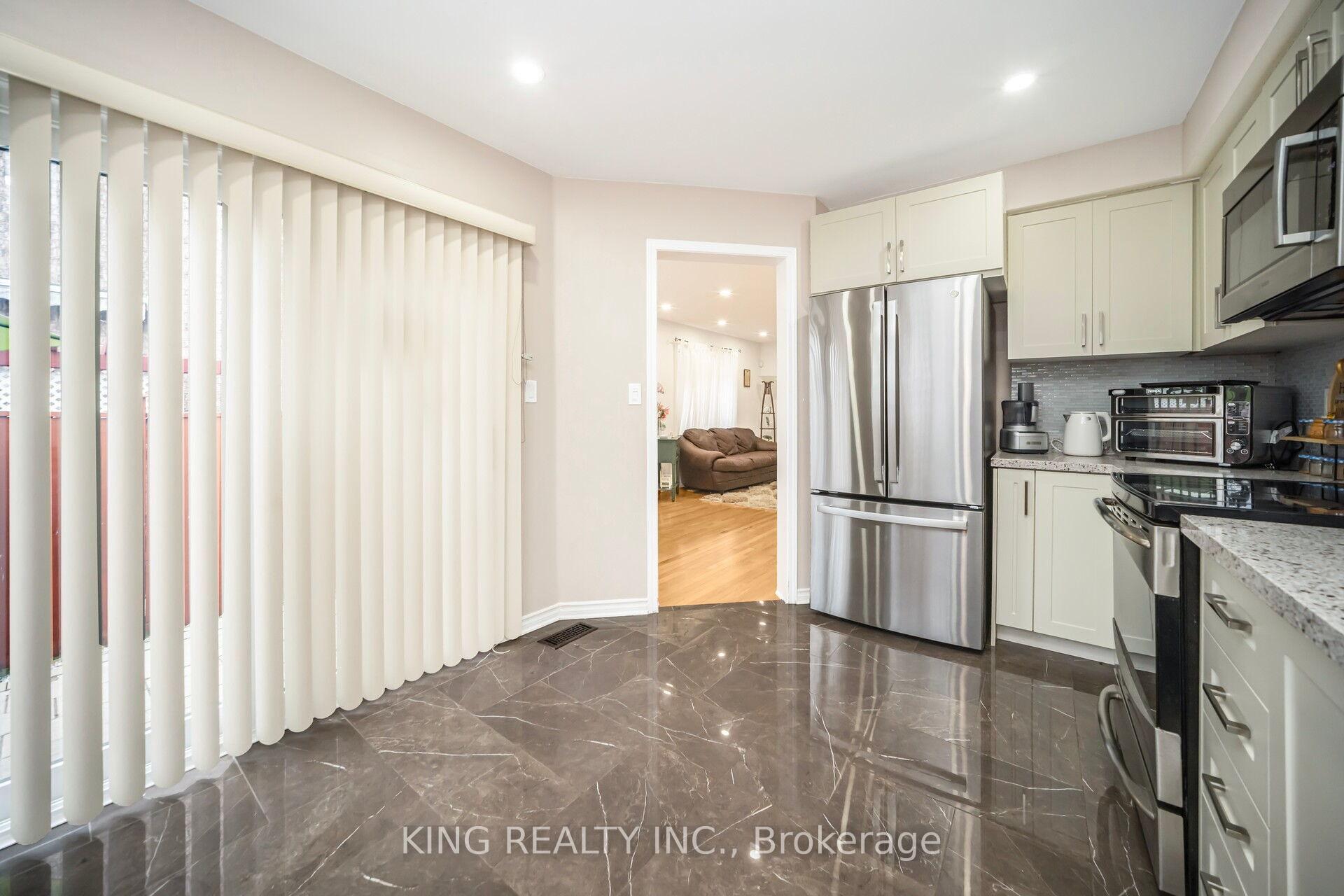 Photo 18 of 107 Herdwick Street, Brampton, Gore Industrial North — HOMEH