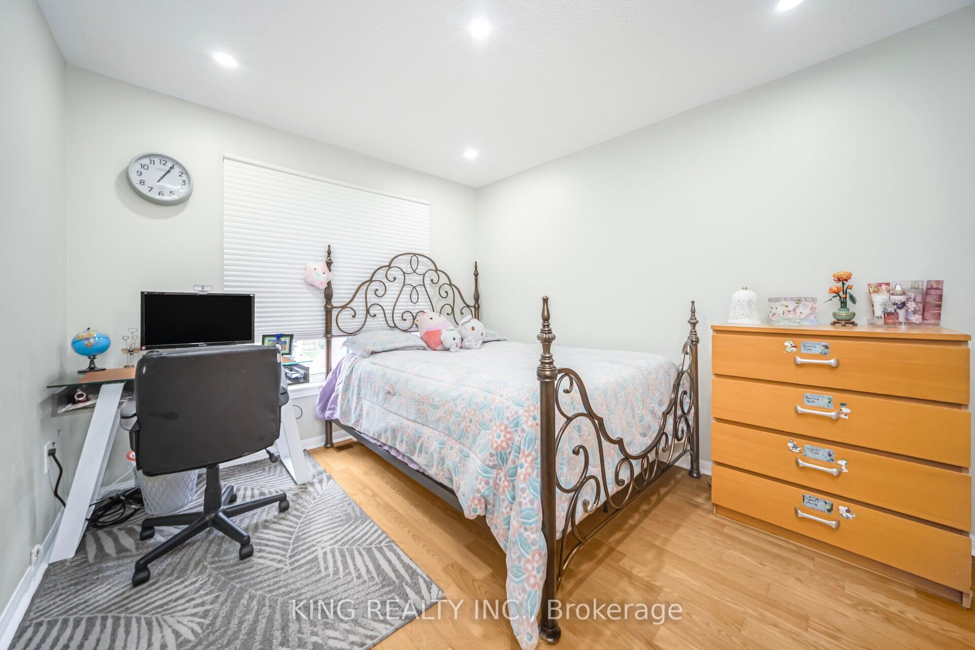 Photo 23 of 107 Herdwick Street, Brampton, Gore Industrial North — HOMEH