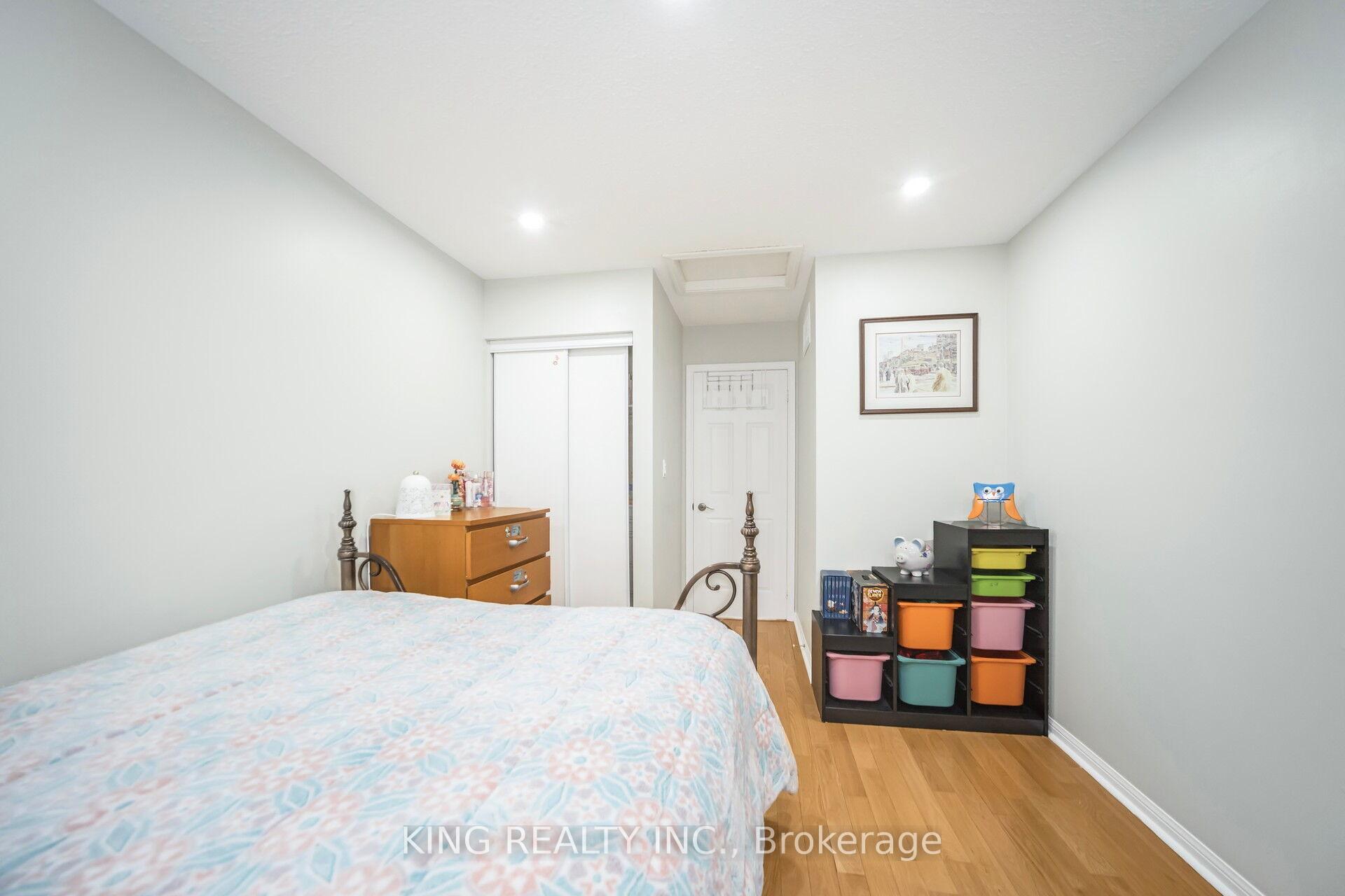 Photo 24 of 107 Herdwick Street, Brampton, Gore Industrial North — HOMEH