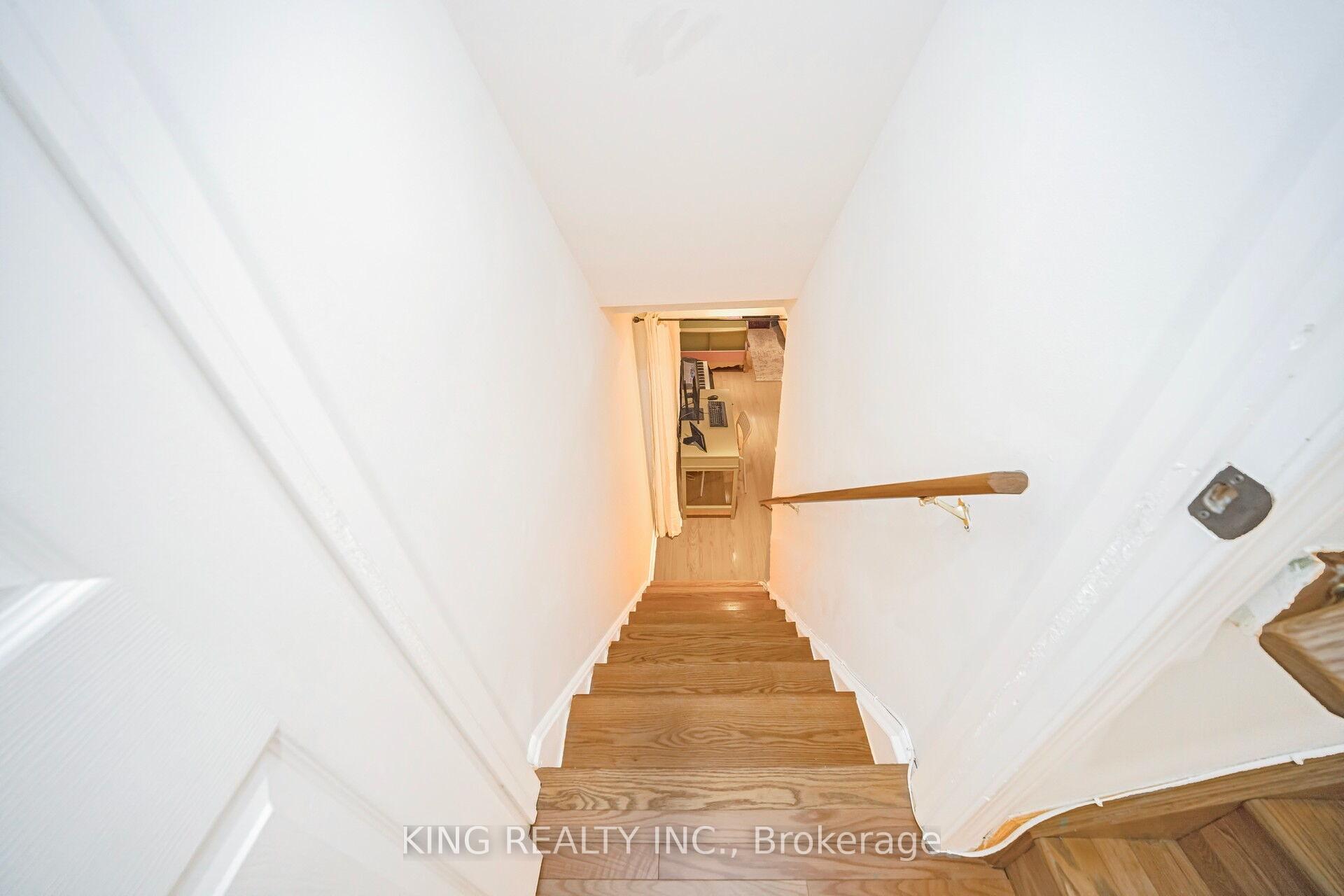 Photo 33 of 107 Herdwick Street, Brampton, Gore Industrial North — HOMEH