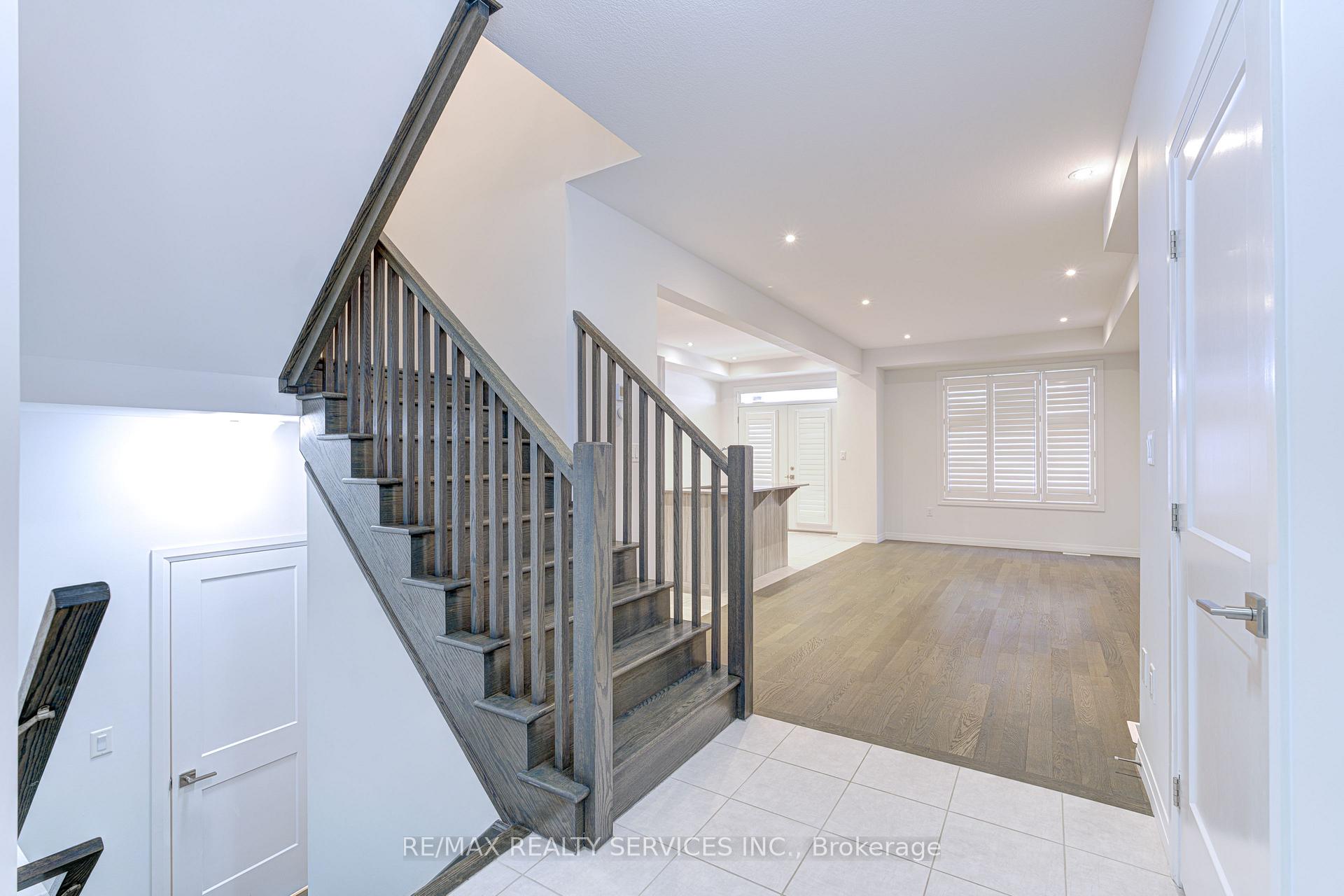 Photo 6 of Unit 191, 30 Times Square Boulevard, Hamilton, Stoney Creek Mountain — HOMEH