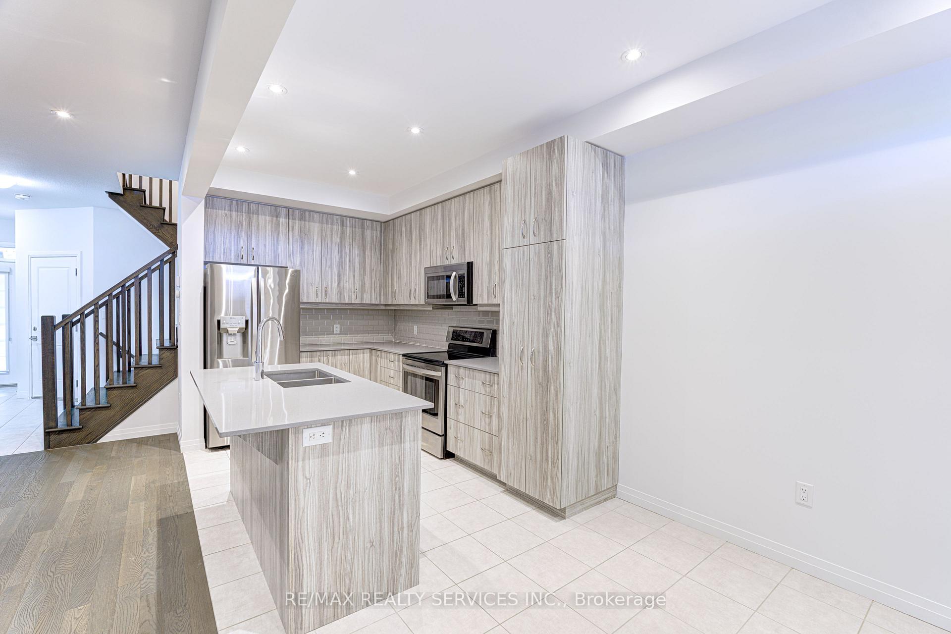 Photo 11 of Unit 191, 30 Times Square Boulevard, Hamilton, Stoney Creek Mountain — HOMEH