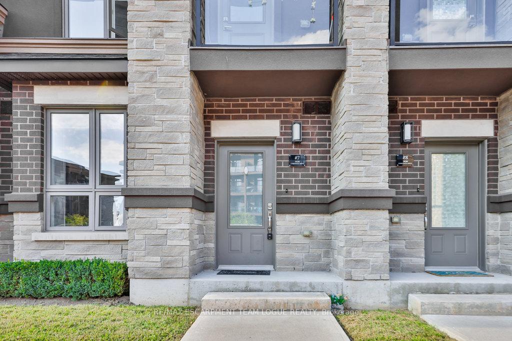 Photo 3 of Unit 7, 5030 Corporate Drive, Burlington, Uptown — HOMEH