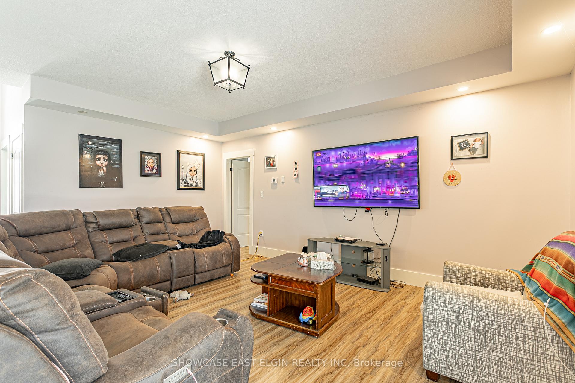 Photo 10 of 8433 Imperial Road, Malahide, Rural Malahide — HOMEH