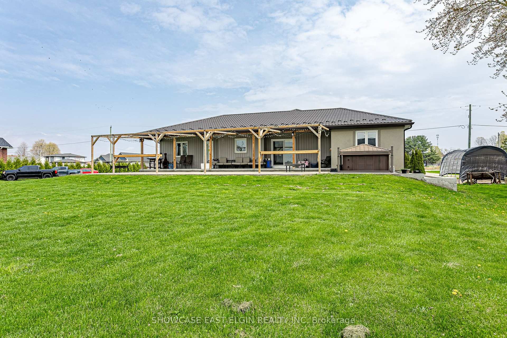 Photo 32 of 8433 Imperial Road, Malahide, Rural Malahide — HOMEH