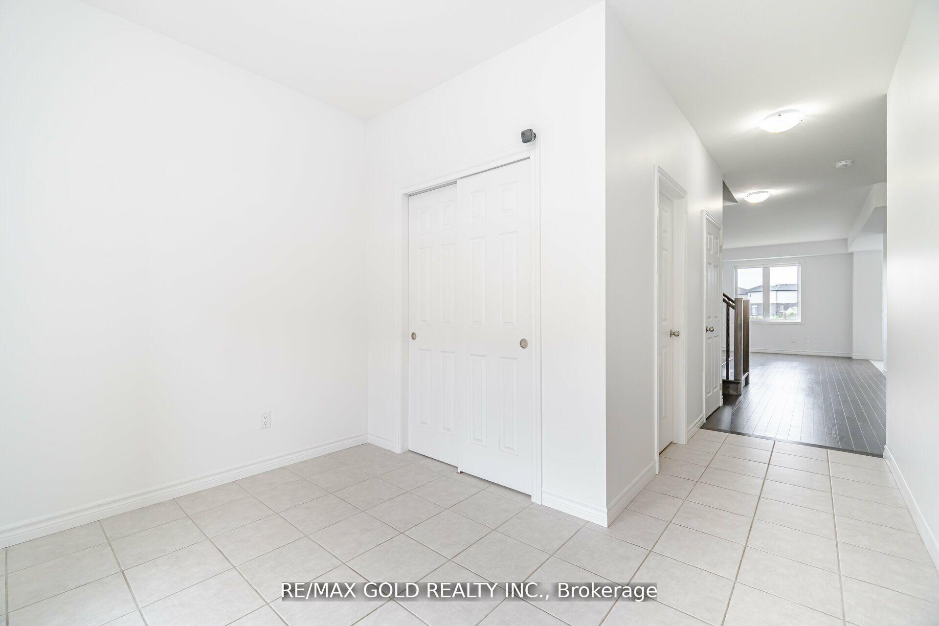 Photo 4 of 46 Beauchamp Drive, Cambridge — HOMEH