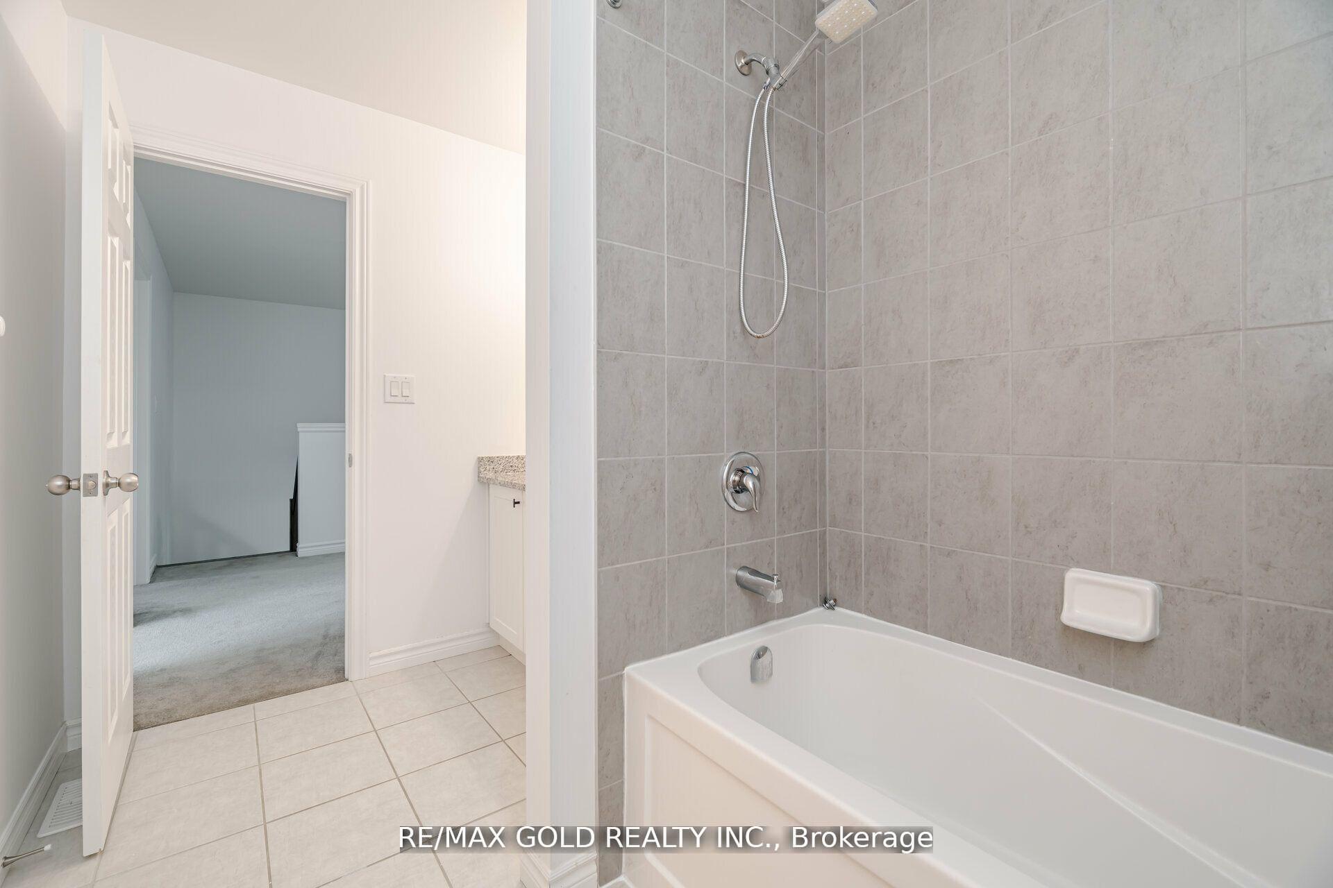 Photo 32 of 46 Beauchamp Drive, Cambridge — HOMEH
