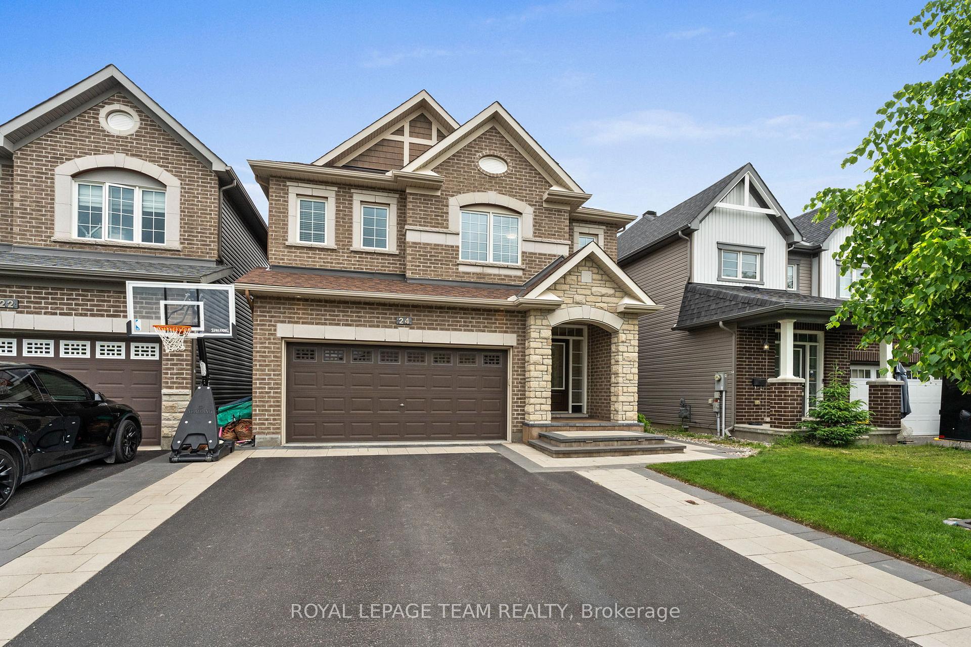 Photo 4 of 24 Knockaderry Crescent, Ottawa, Barrhaven - Half Moon Bay — HOMEH