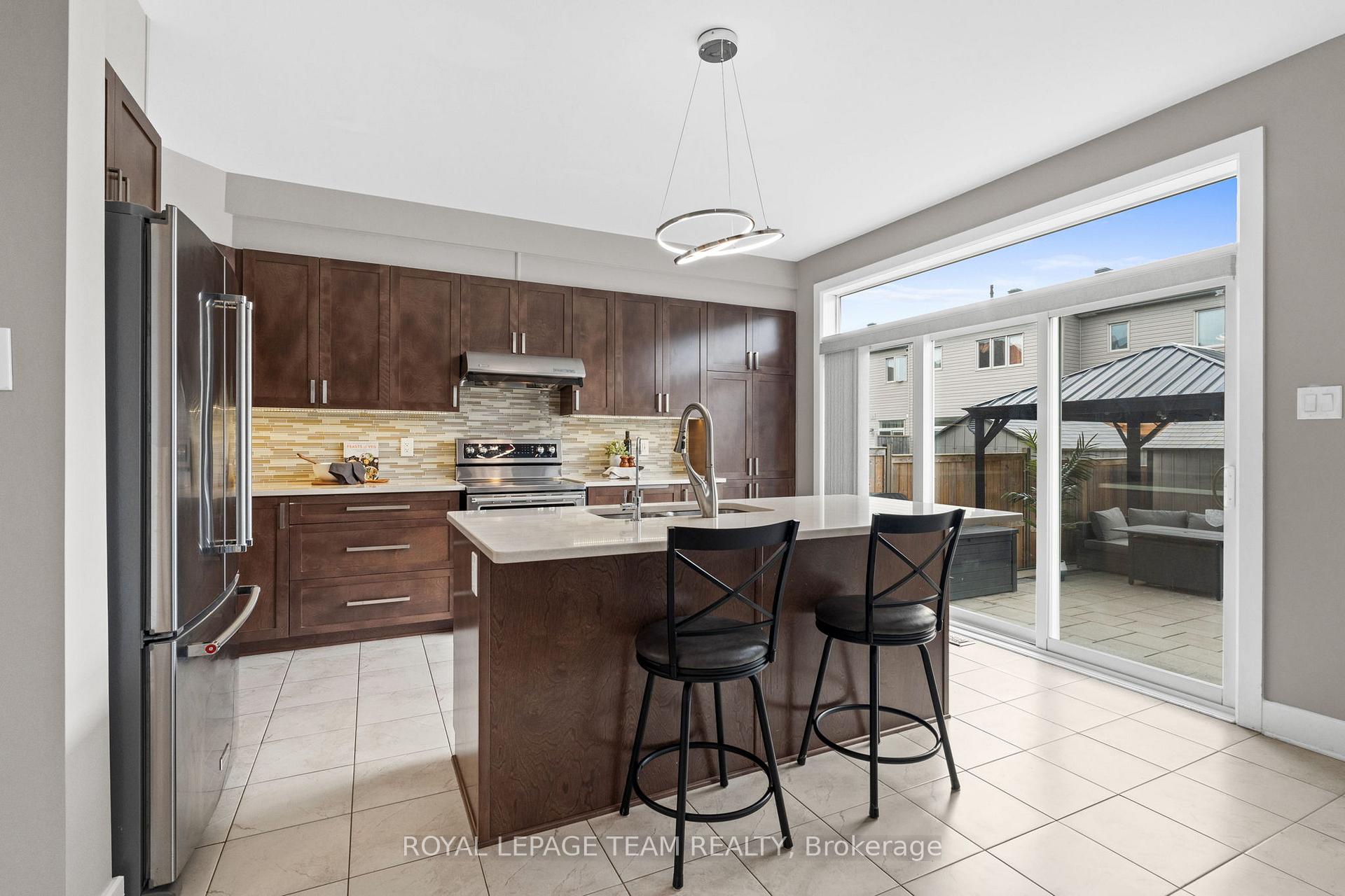 Photo 16 of 24 Knockaderry Crescent, Ottawa, Barrhaven - Half Moon Bay — HOMEH