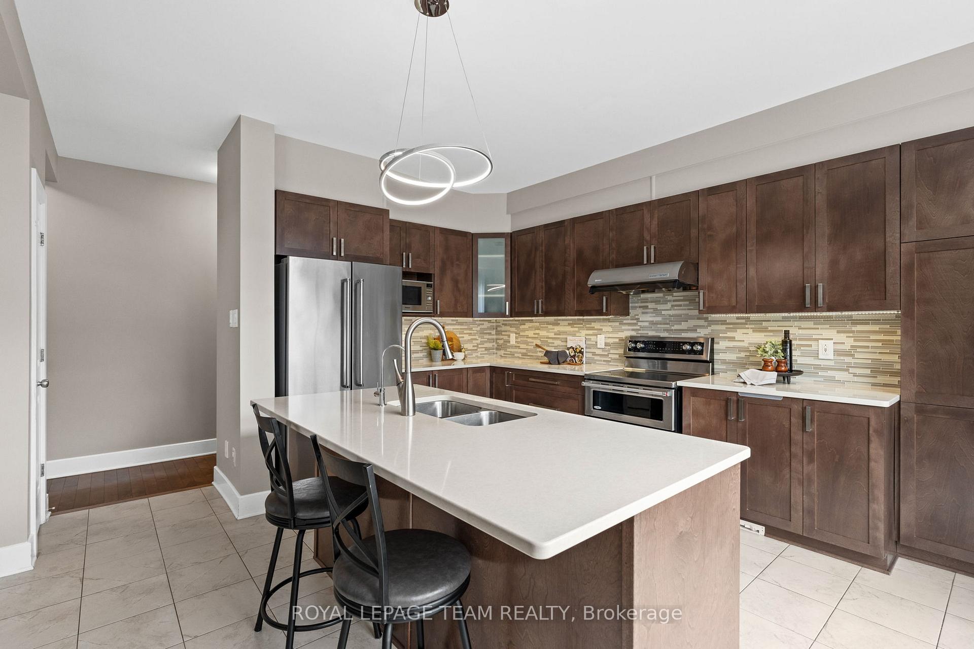 Photo 18 of 24 Knockaderry Crescent, Ottawa, Barrhaven - Half Moon Bay — HOMEH