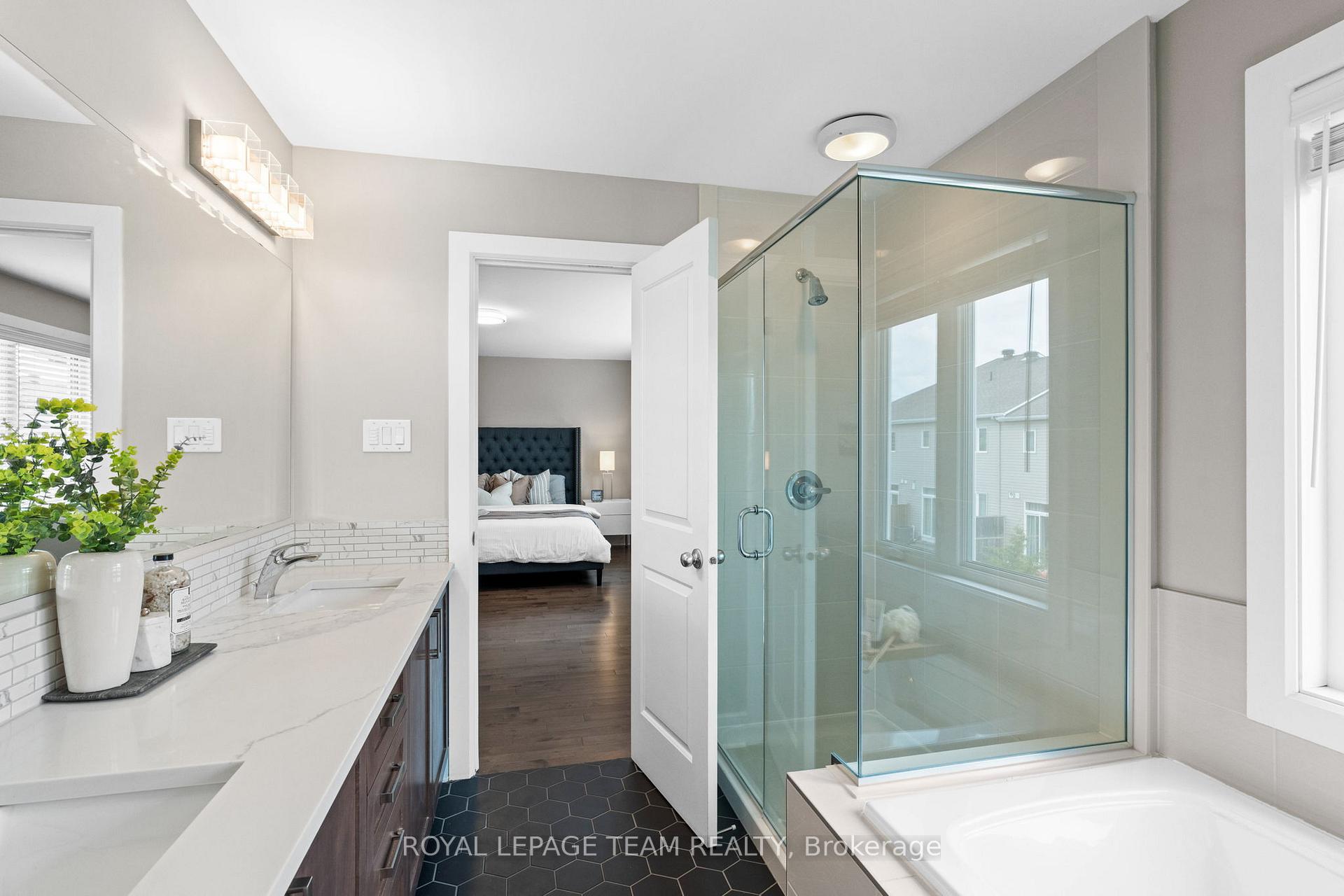 Photo 33 of 24 Knockaderry Crescent, Ottawa, Barrhaven - Half Moon Bay — HOMEH