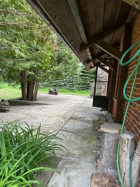 Photo 2 of 736074 West Back Line, Chatsworth — HOMEH