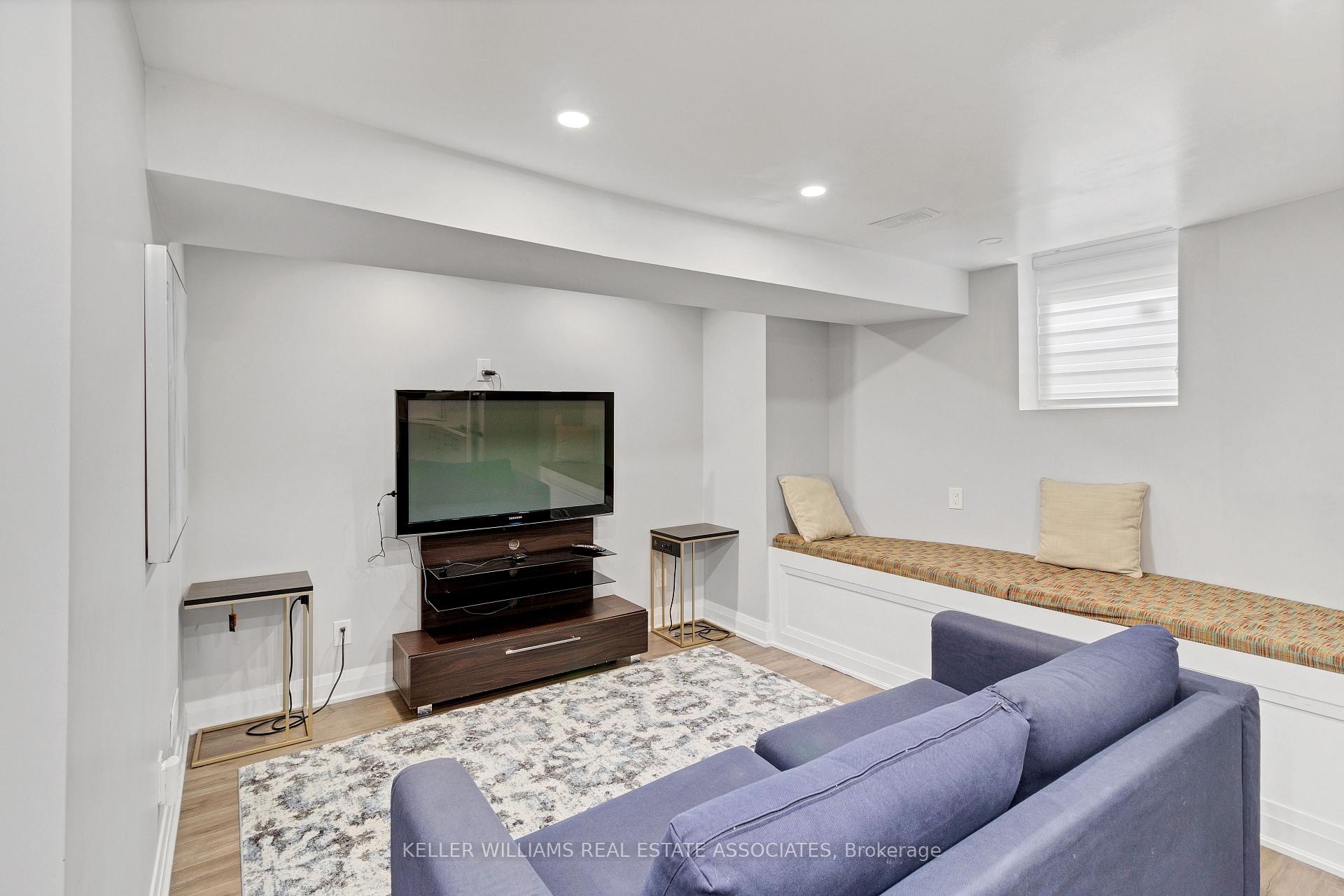 Photo 15 of 51 Black Diamond Crescent, Brampton, Credit Valley — HOMEH