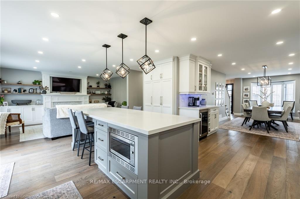 Photo 3 of 221 Homebrook Drive, Hamilton, Rural Glanbrook — HOMEH