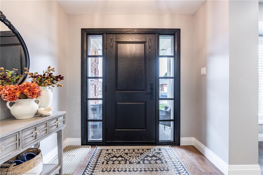 Photo 16 of 221 Homebrook Drive, Hamilton, Rural Glanbrook — HOMEH