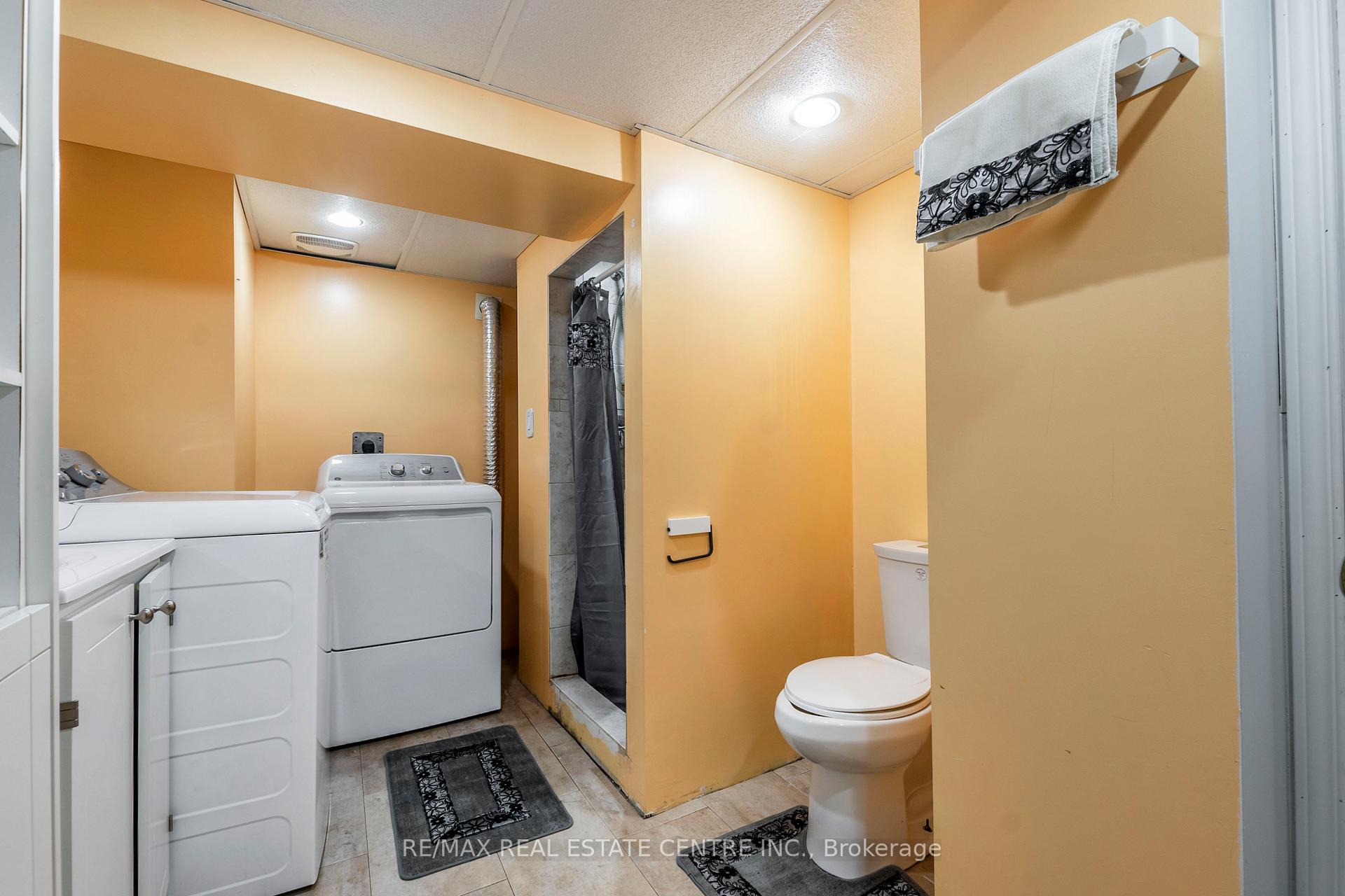 Photo 32 of 46 Kenmore Road, Hamilton, Westdale — HOMEH