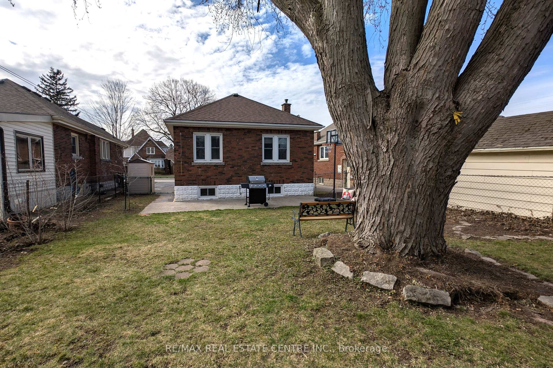 Photo 33 of 46 Kenmore Road, Hamilton, Westdale — HOMEH