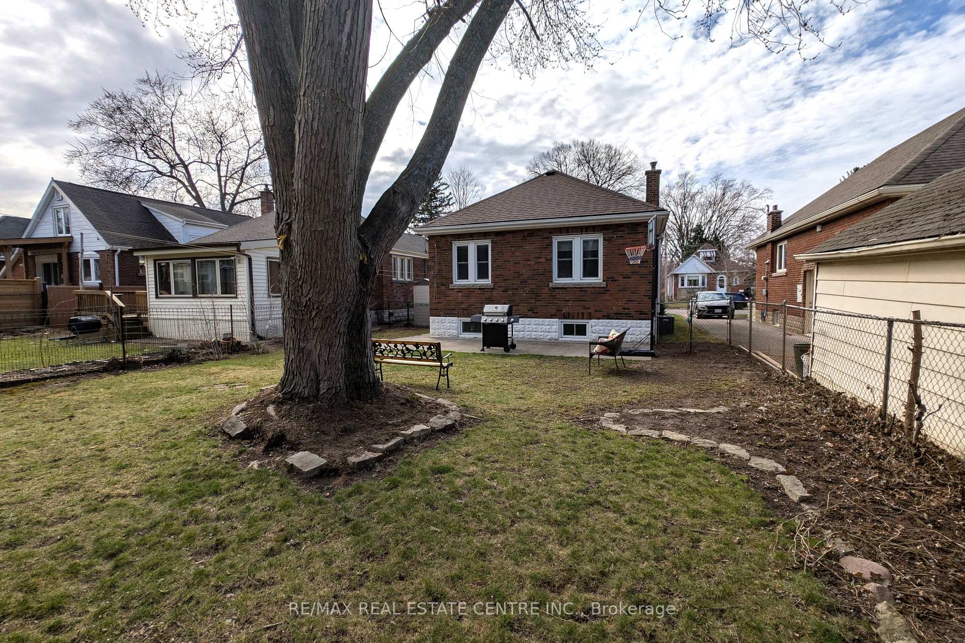 Photo 34 of 46 Kenmore Road, Hamilton, Westdale — HOMEH