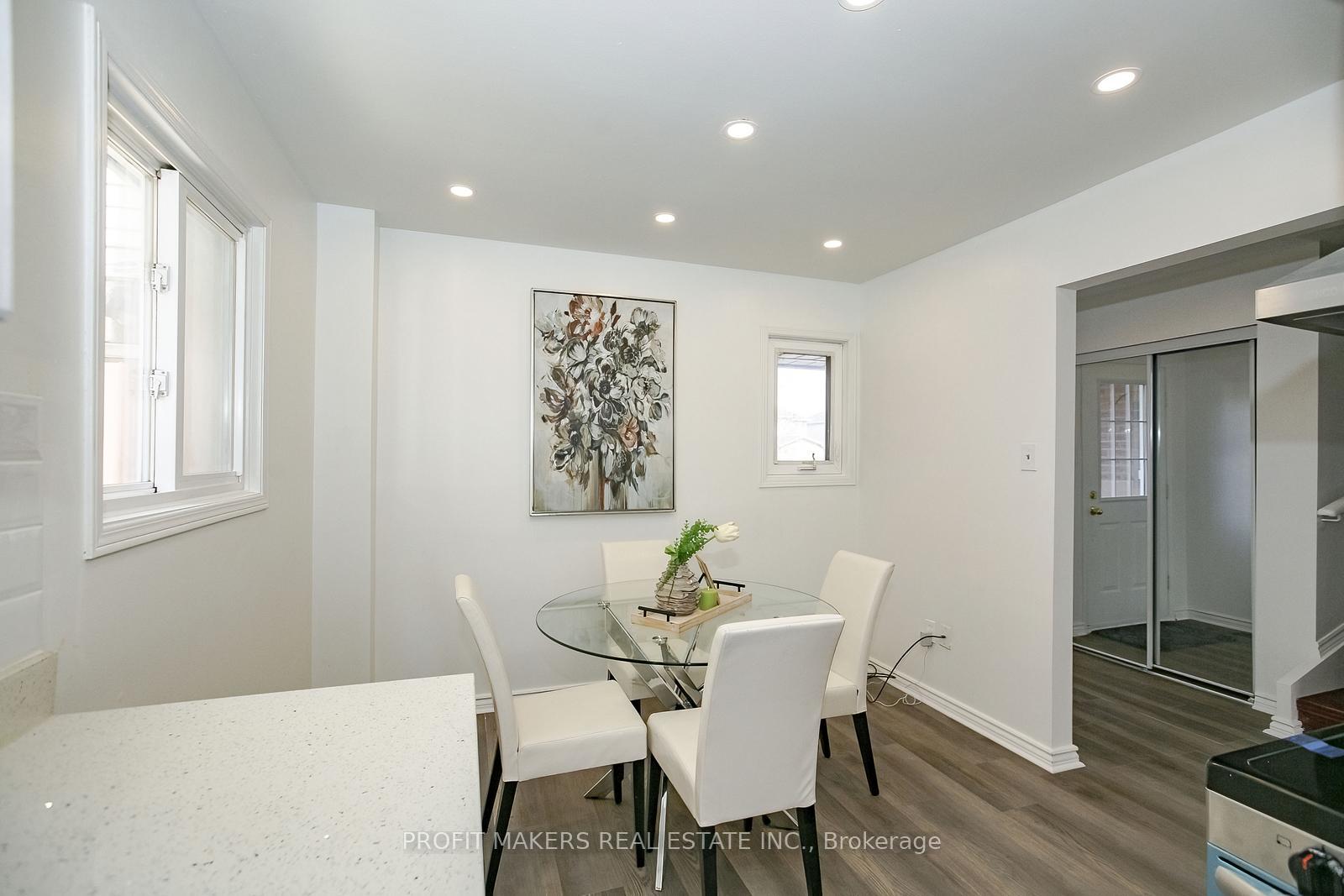 Photo 7 of 180 Timberlane Drive, Brampton, Fletcher's Creek South — HOMEH