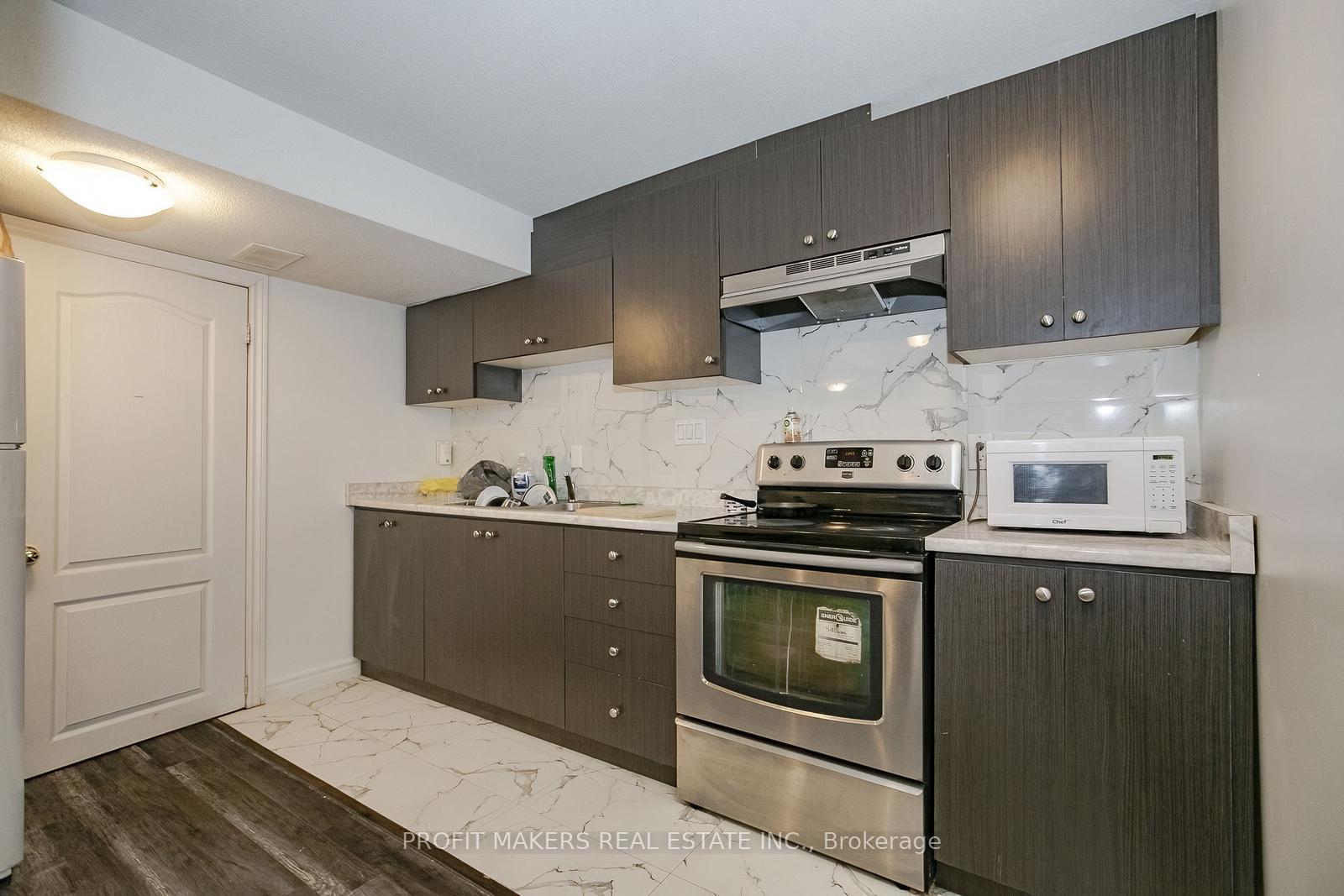 Photo 12 of 180 Timberlane Drive, Brampton, Fletcher's Creek South — HOMEH