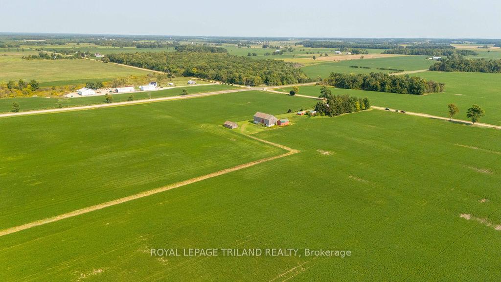 Photo 2 of 29566 Celtic Line, Dutton/Dunwich, Rural Dutton/Dunwich — HOMEH