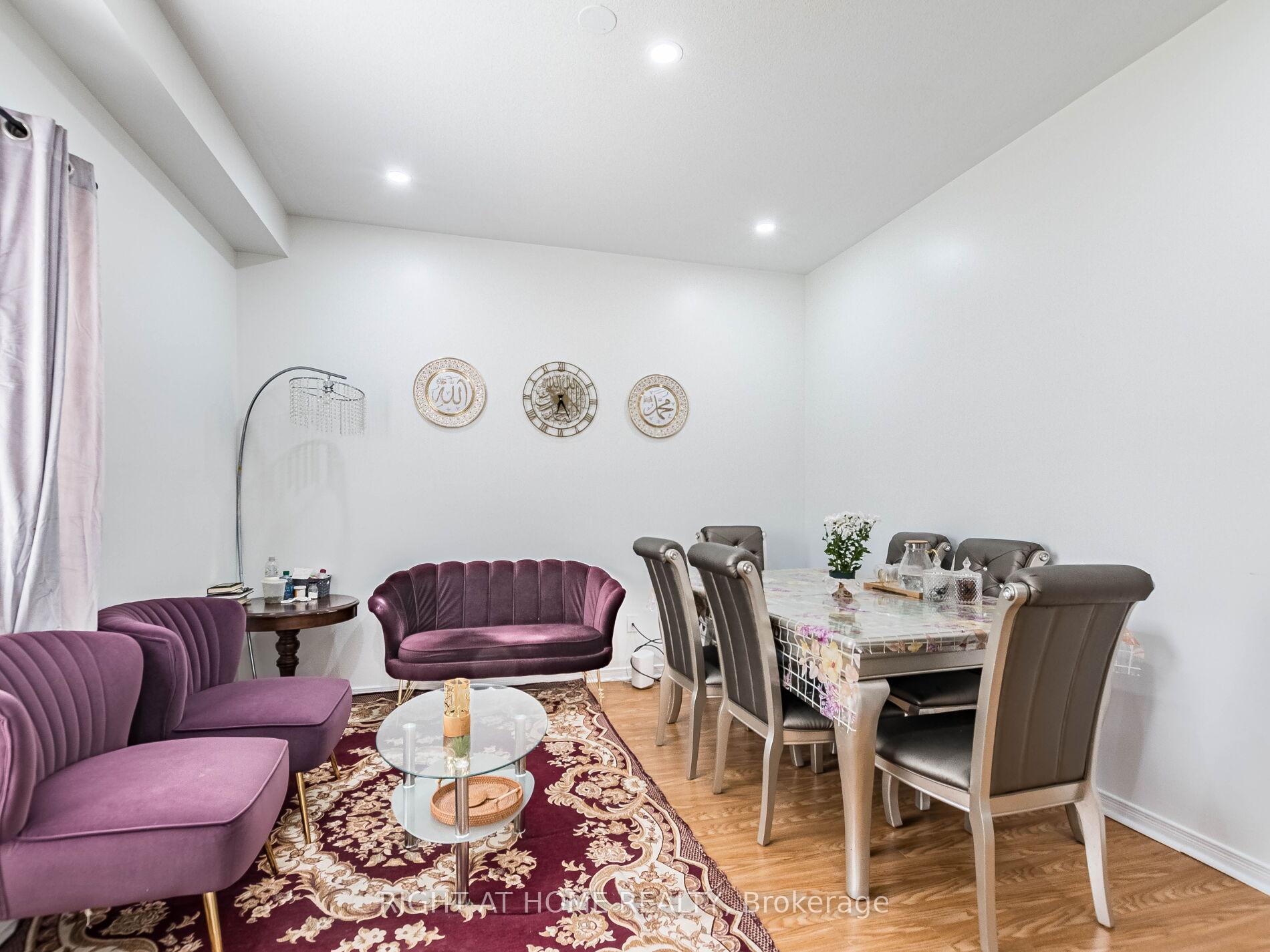 Photo 9 of 2 Flurry Circle, Brampton, Credit Valley — HOMEH