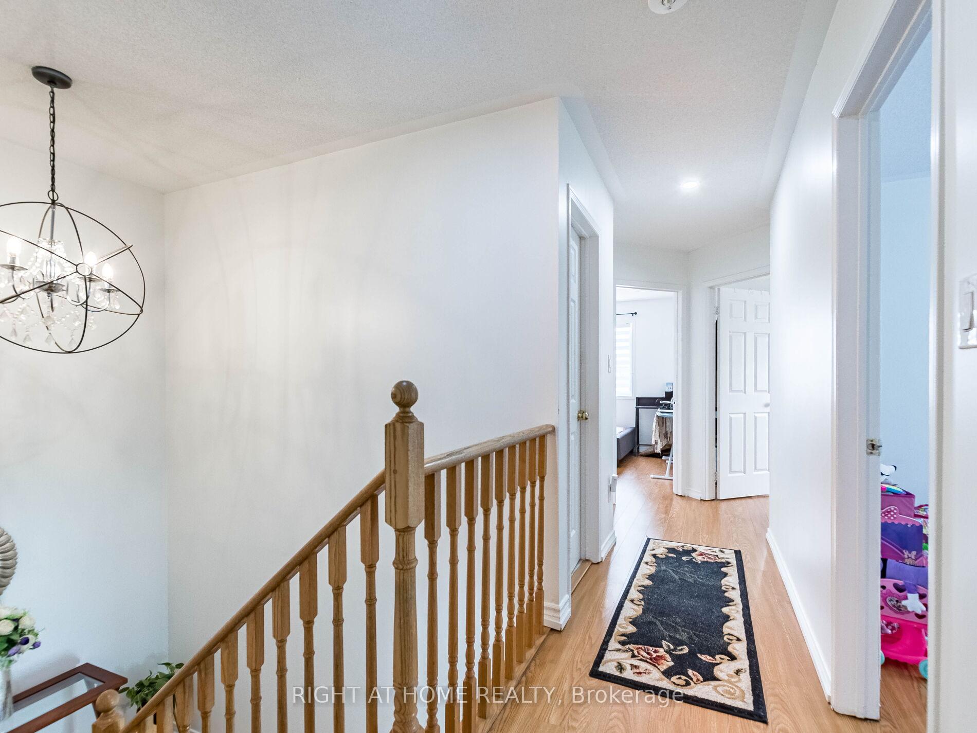 Photo 17 of 2 Flurry Circle, Brampton, Credit Valley — HOMEH