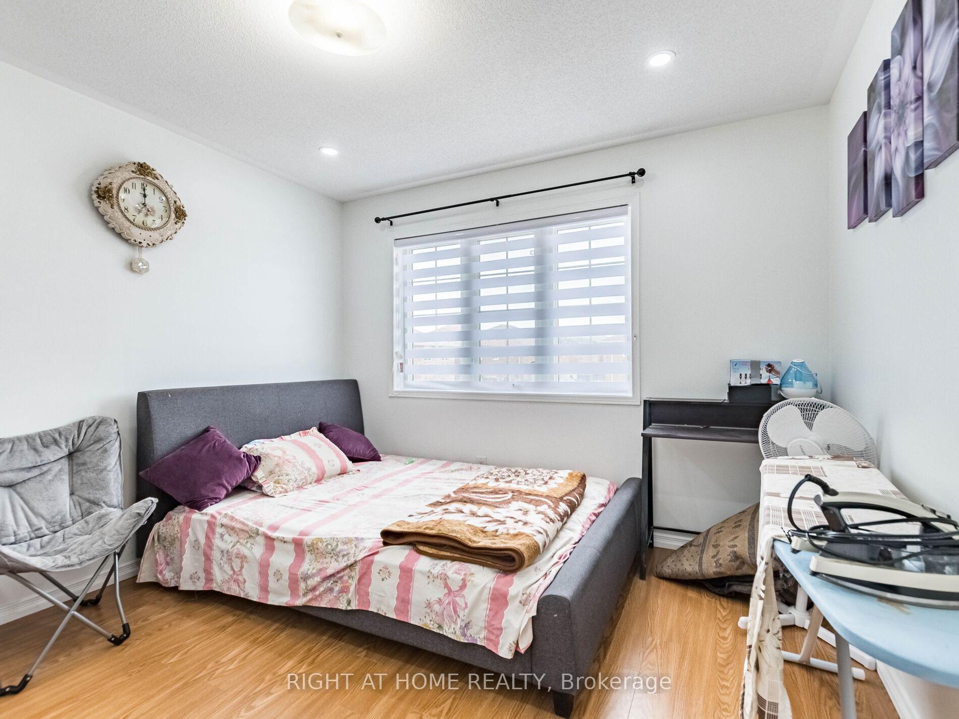 Photo 19 of 2 Flurry Circle, Brampton, Credit Valley — HOMEH