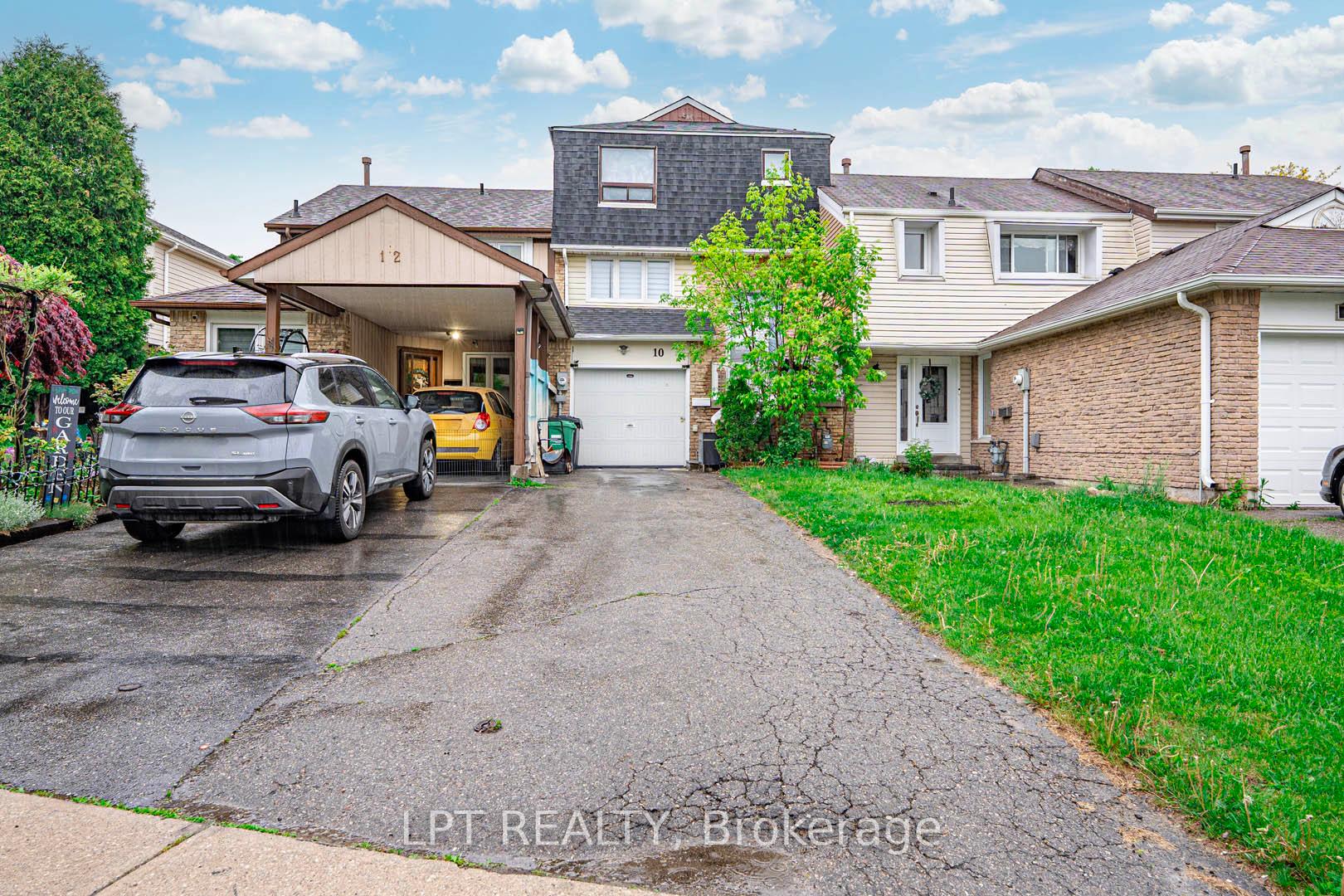 Front of 10 Fanshawe Drive