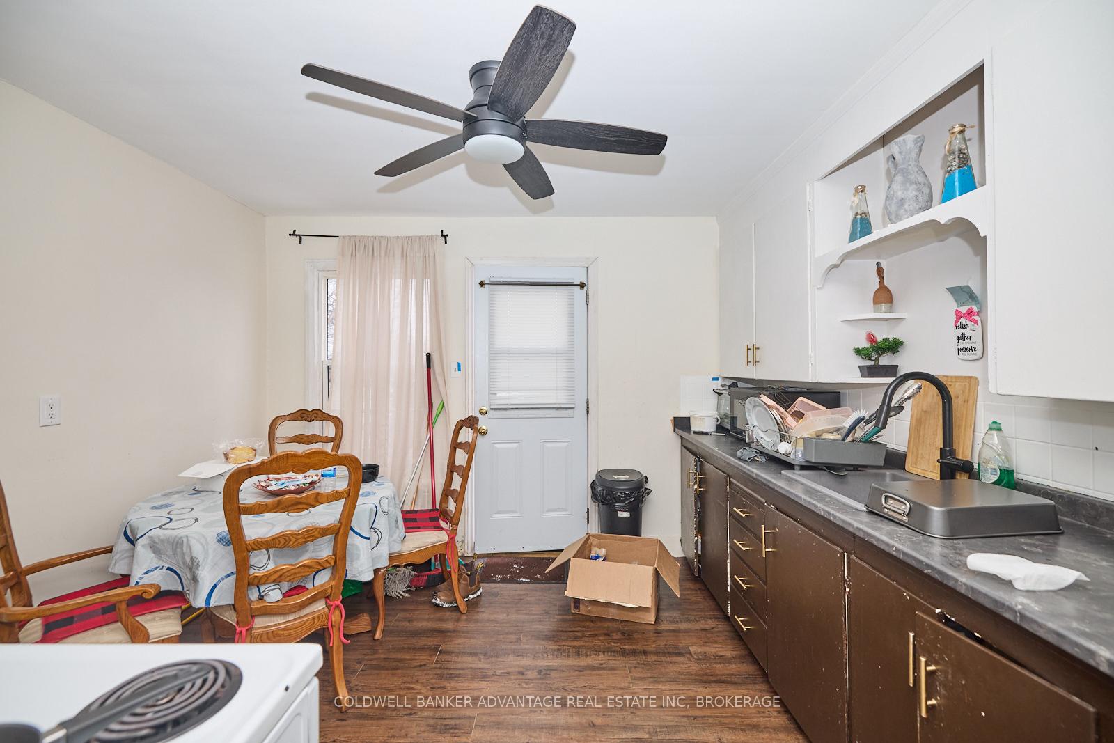 Photo 13 of 175 Pleasant Avenue E, St. Catharines, Downtown — HOMEH