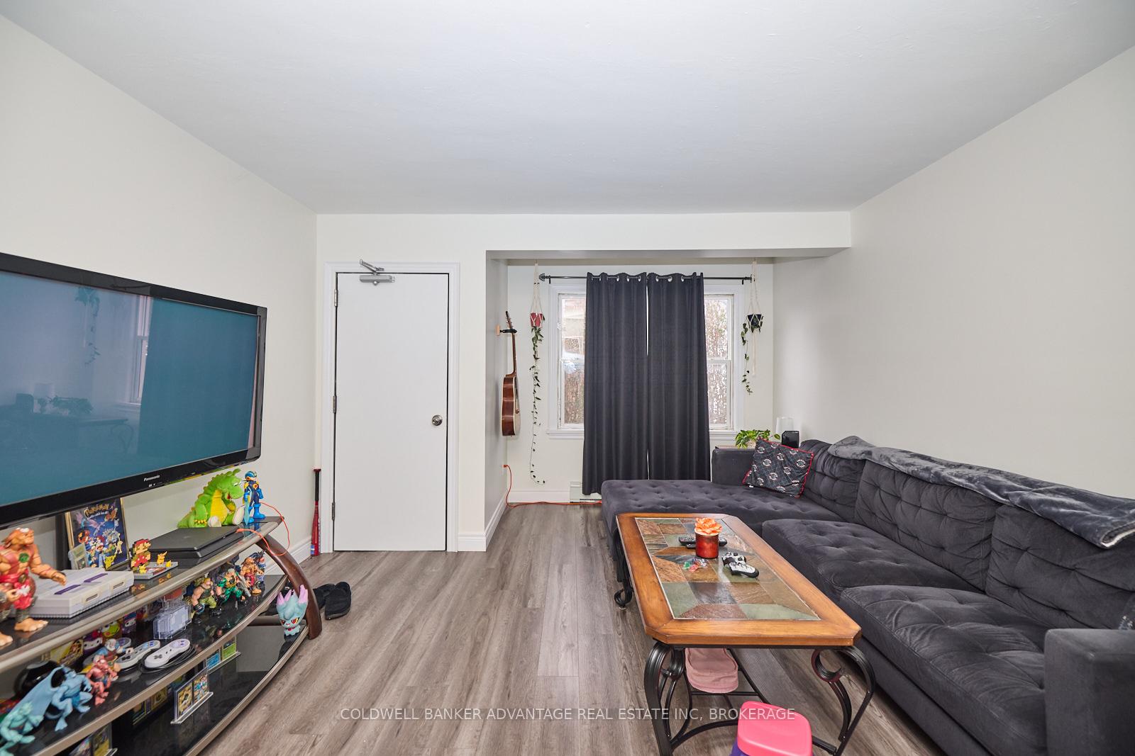 Photo 15 of 175 Pleasant Avenue E, St. Catharines, Downtown — HOMEH