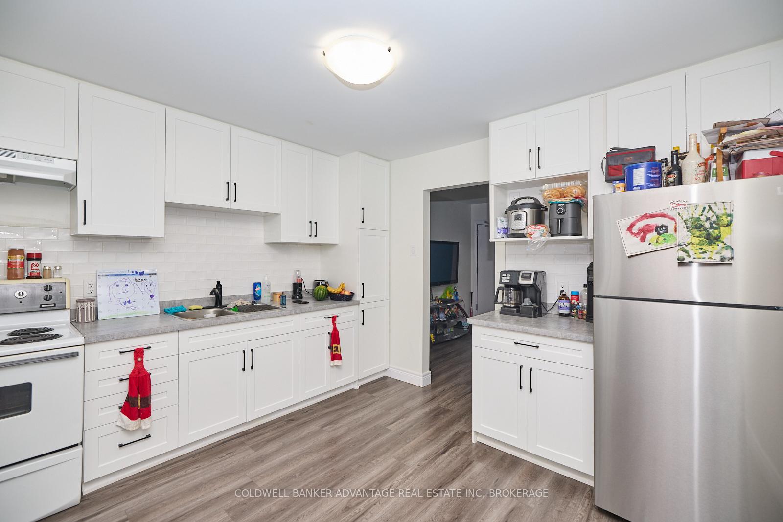 Photo 19 of 175 Pleasant Avenue E, St. Catharines, Downtown — HOMEH