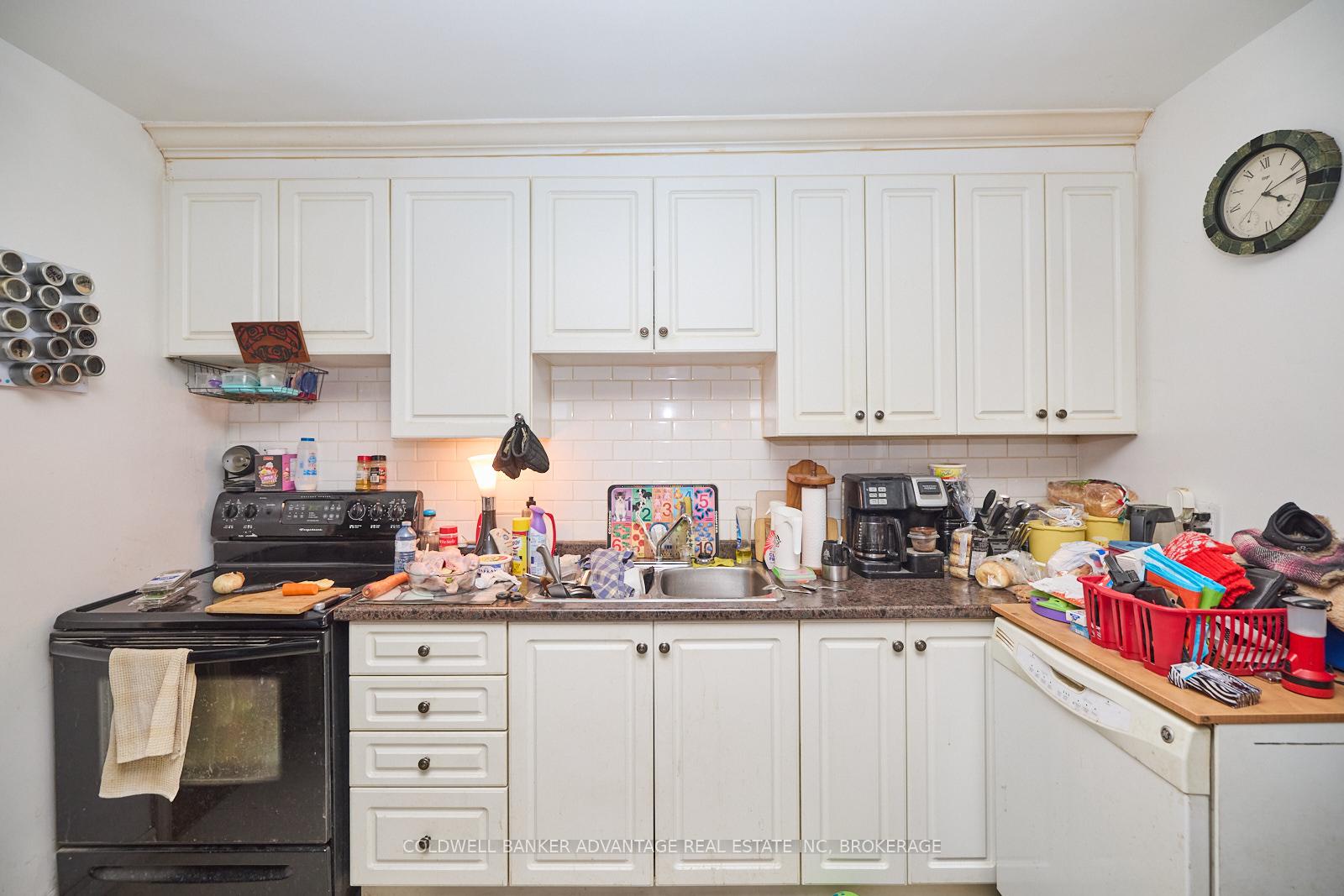 Photo 21 of 175 Pleasant Avenue E, St. Catharines, Downtown — HOMEH