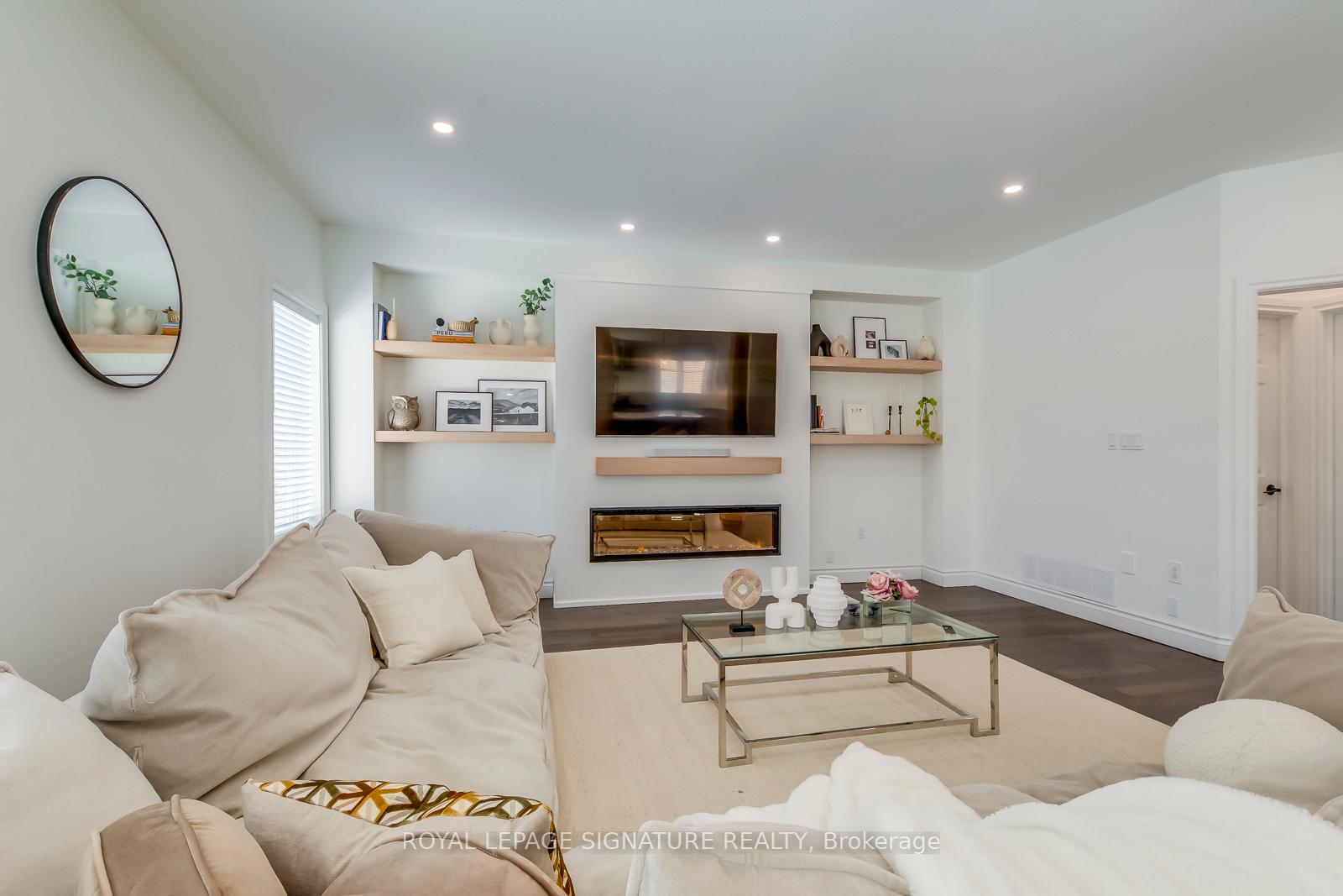 Photo 8 of 15 Pinehill Drive, Hamilton, Hannon — HOMEH