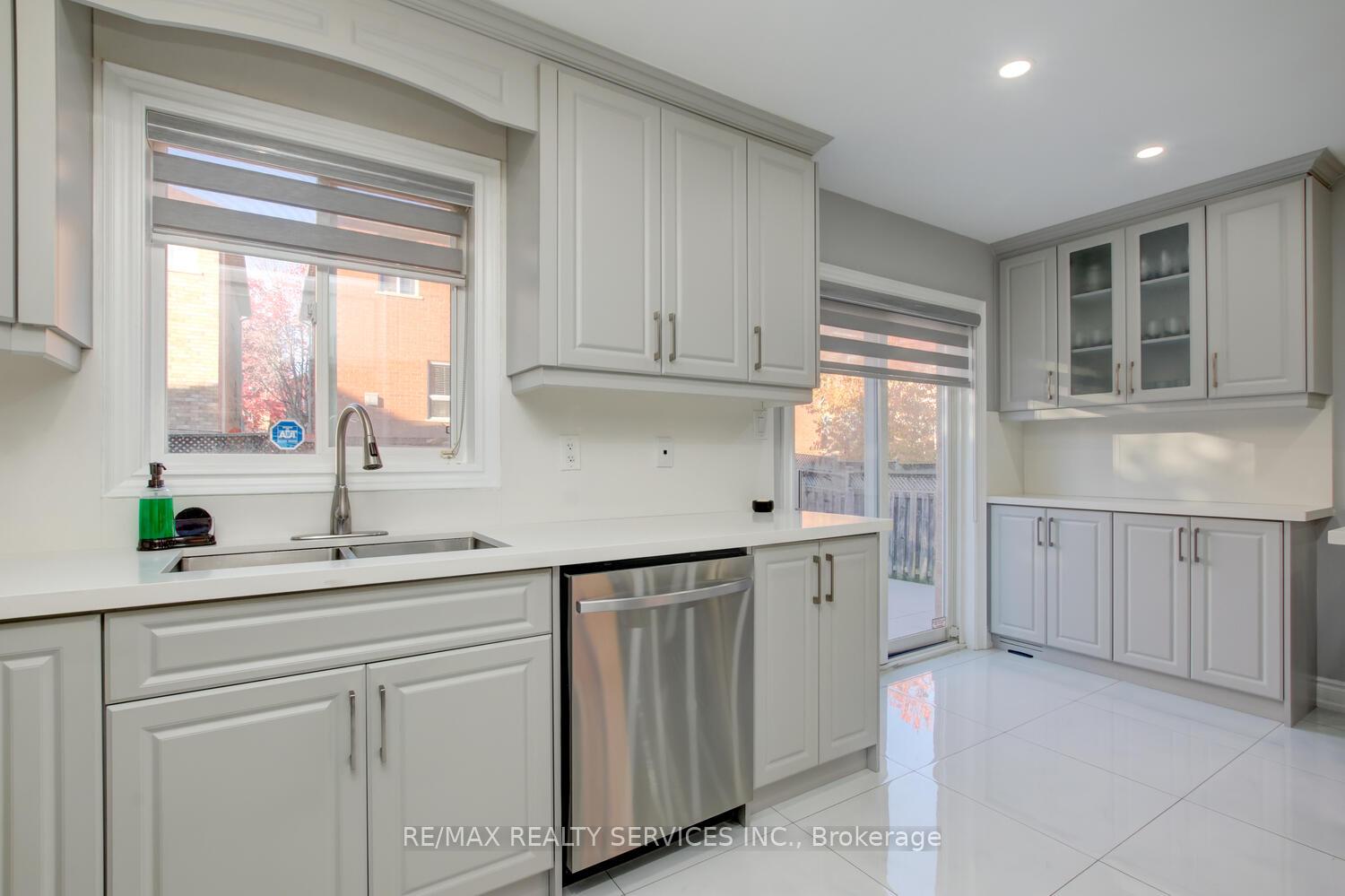 Photo 15 of 44 Lormel Gate, Brampton, Fletcher's Meadow — HOMEH