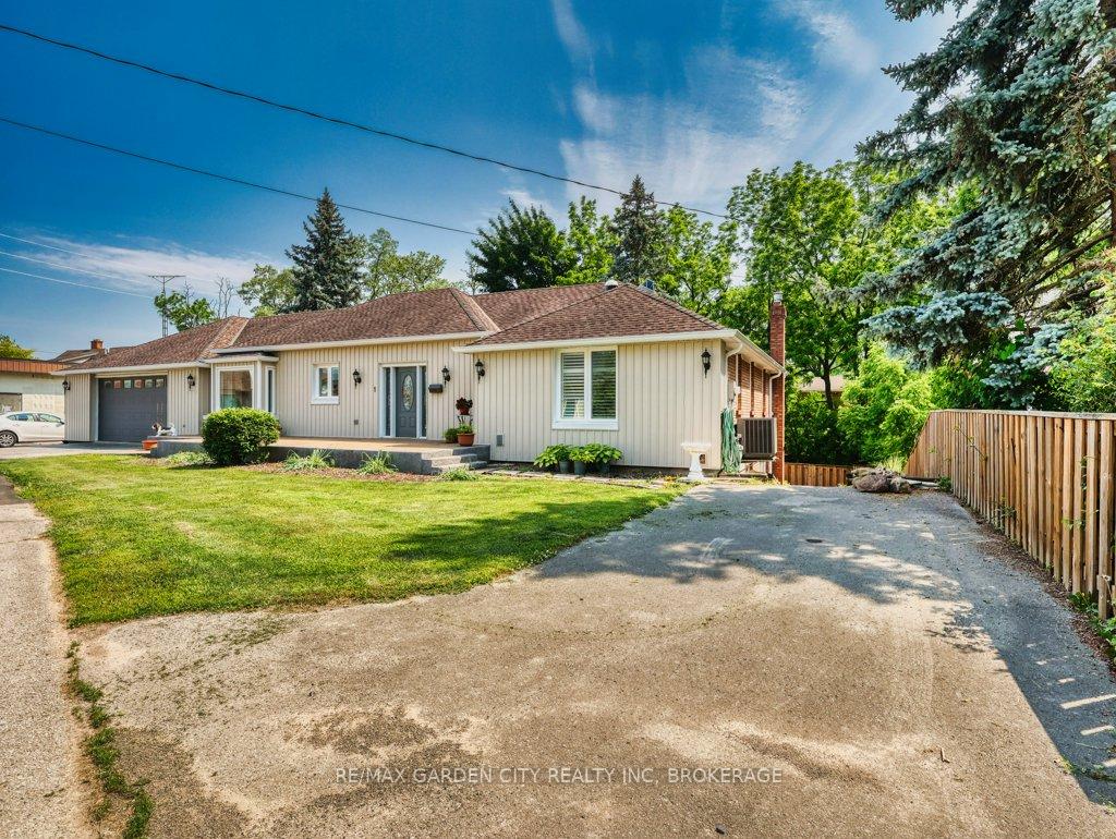 Photo 2 of 1 Sparkes Street, St. Catharines, Port Dalhousie — HOMEH