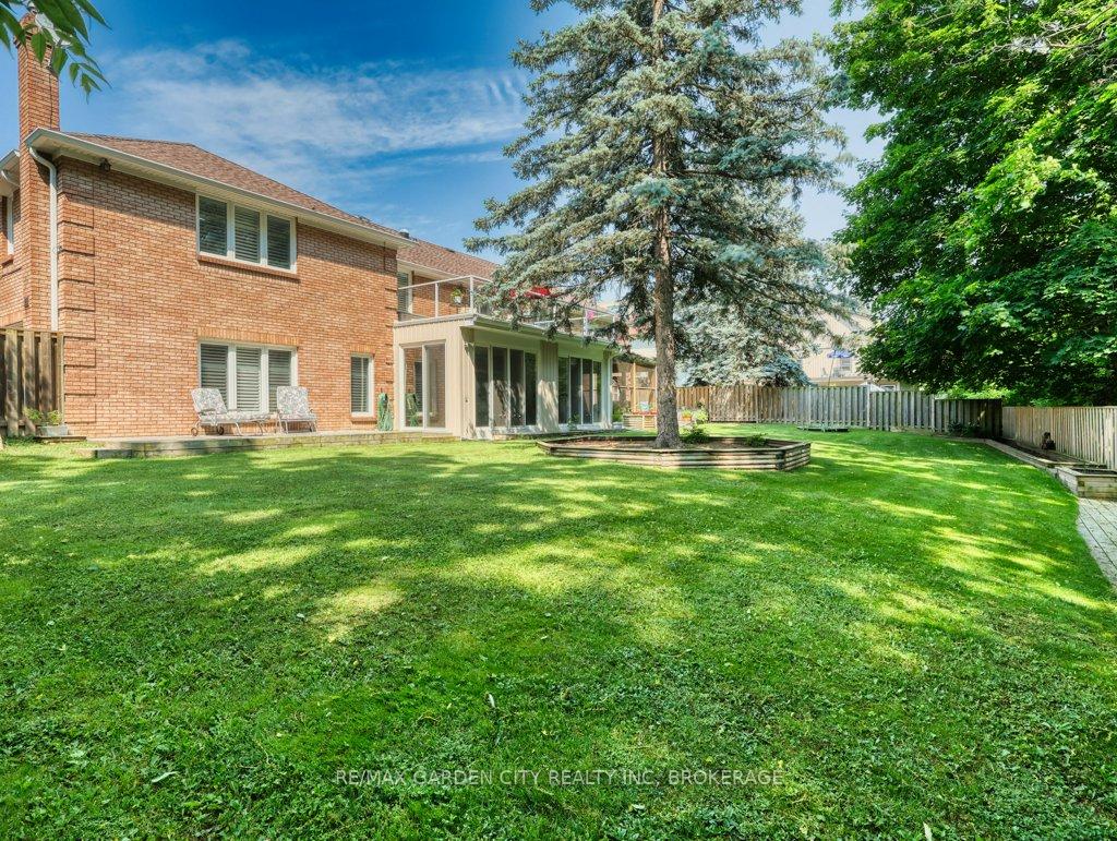 Photo 3 of 1 Sparkes Street, St. Catharines, Port Dalhousie — HOMEH
