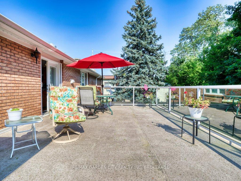 Photo 14 of 1 Sparkes Street, St. Catharines, Port Dalhousie — HOMEH
