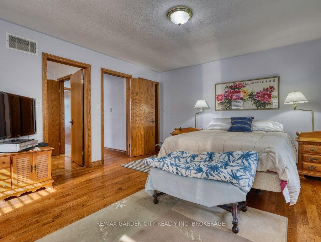 Photo 18 of 1 Sparkes Street, St. Catharines, Port Dalhousie — HOMEH