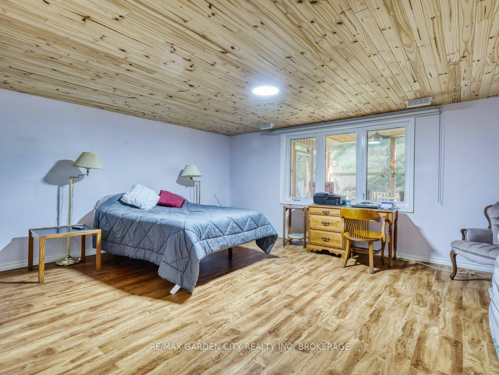 Photo 36 of 1 Sparkes Street, St. Catharines, Port Dalhousie — HOMEH