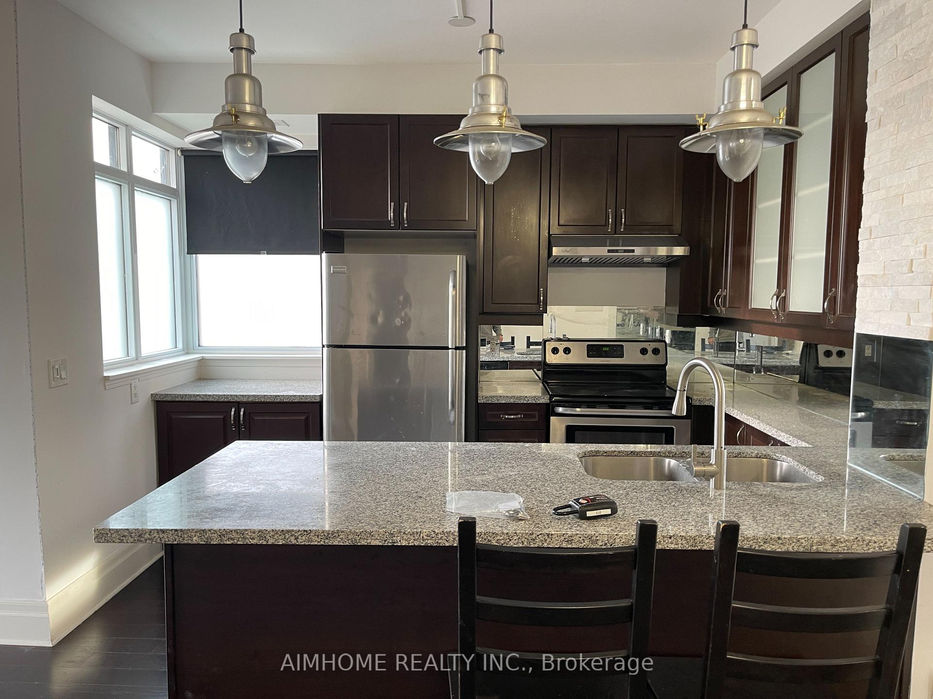 Photo 4 of Unit 203, 131 Upper Duke Crescent, Markham, Unionville — HOMEH