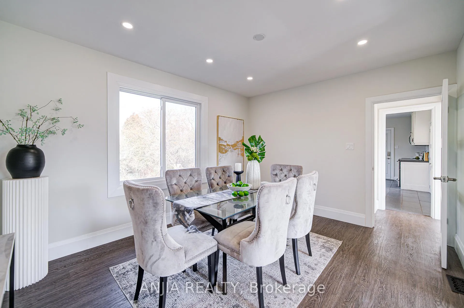 Photo 21 of 1574 Hwy 2 Road, Clarington, Courtice — HOMEH