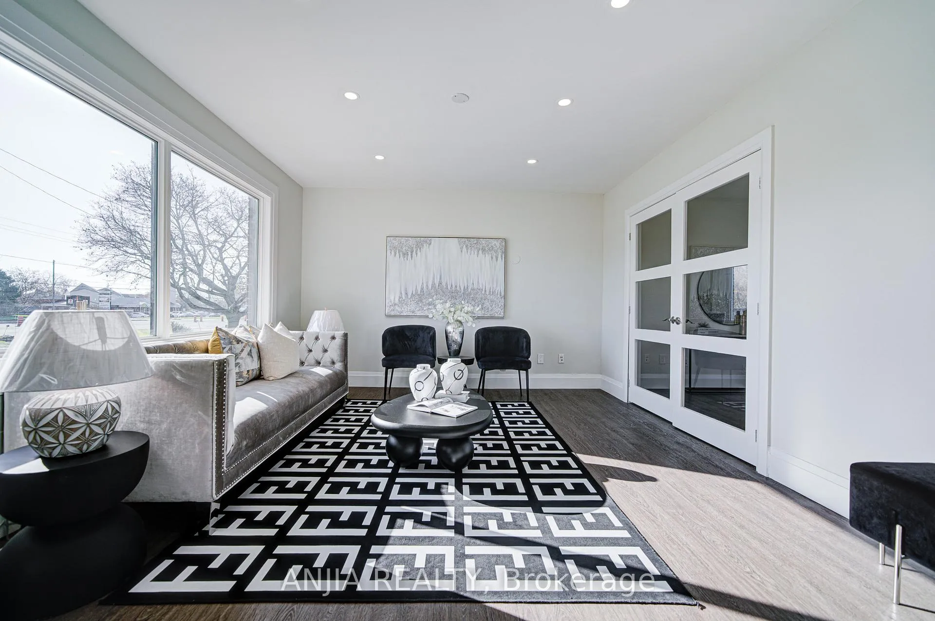 Photo 24 of 1574 Hwy 2 Road, Clarington, Courtice — HOMEH