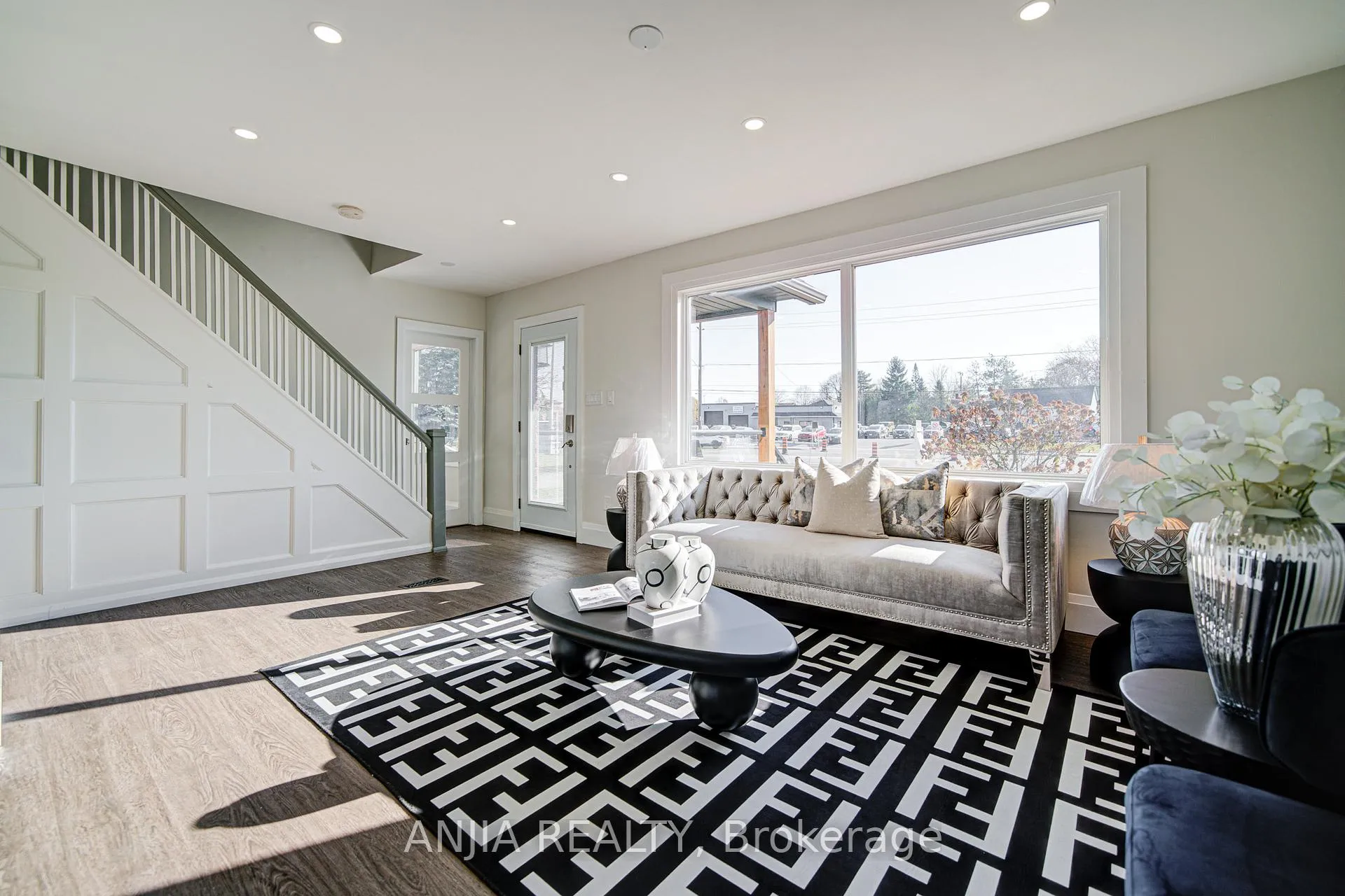 Photo 25 of 1574 Hwy 2 Road, Clarington, Courtice — HOMEH